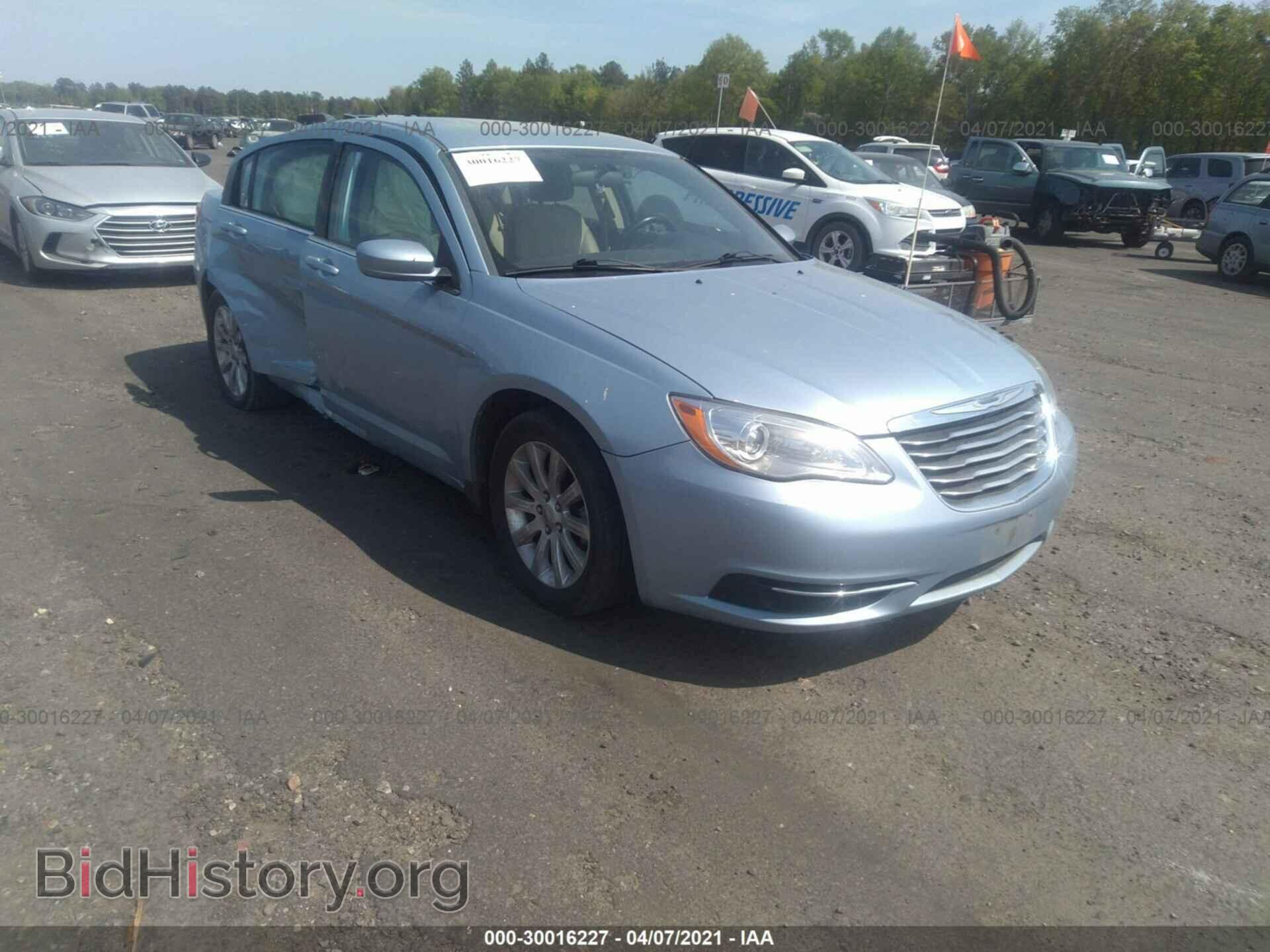 Фотография 1C3CCBBB4DN723054 - CHRYSLER 200 2013