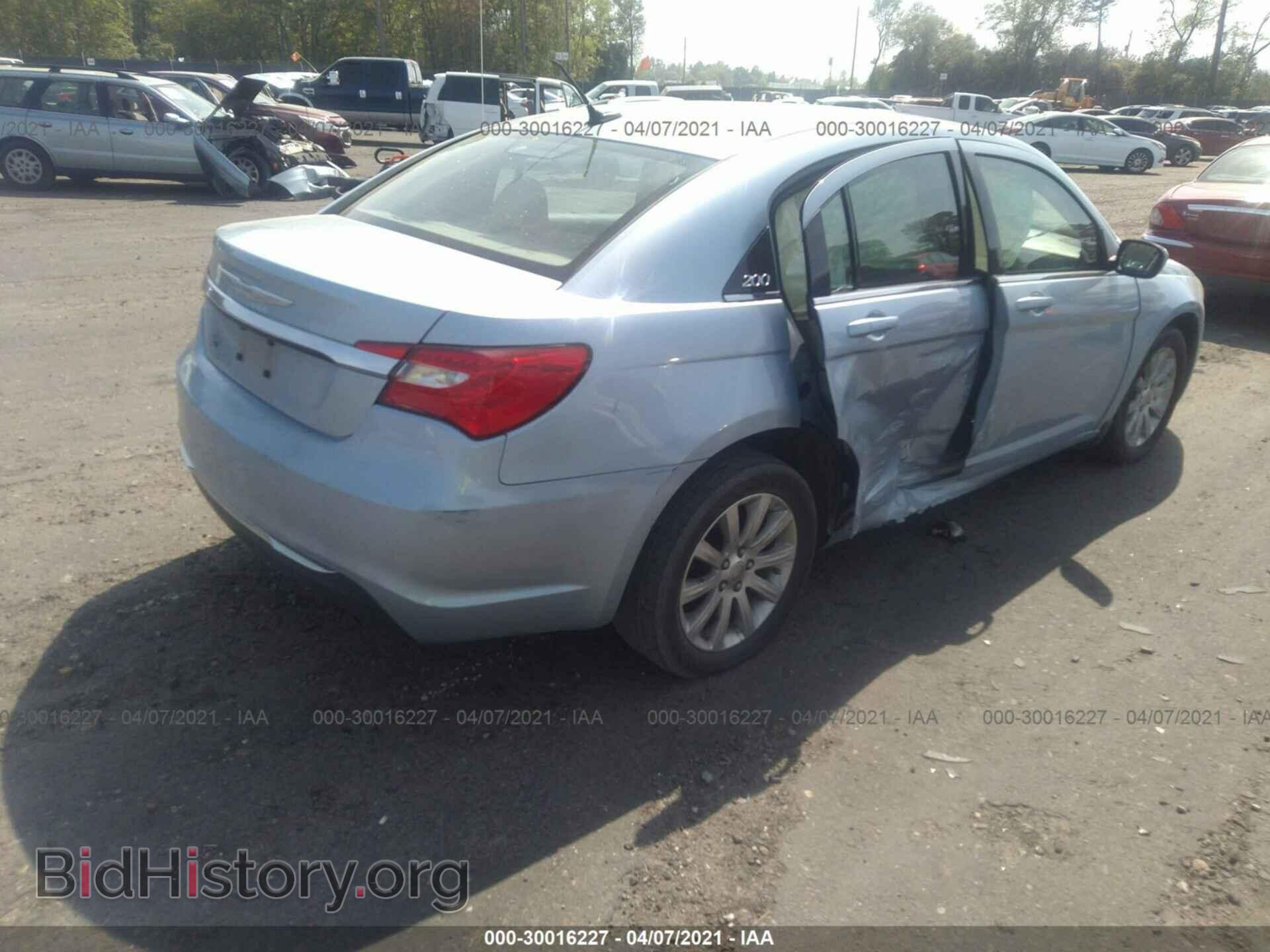 2013 CHRYSLER 200 - VIN: 1C3CCBBB4DN723054 - Фото 4