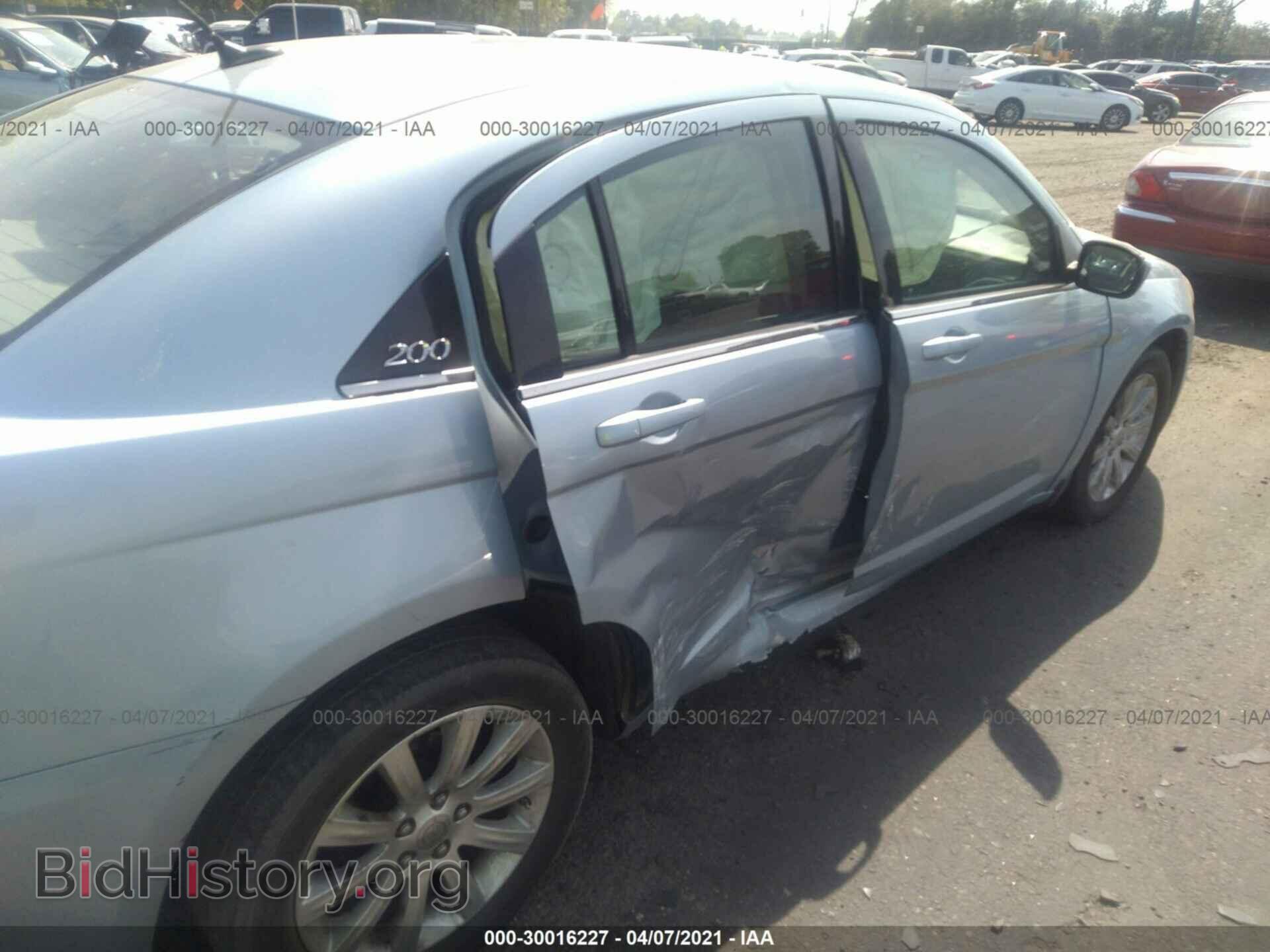 2013 CHRYSLER 200 - VIN: 1C3CCBBB4DN723054 - Фото 6