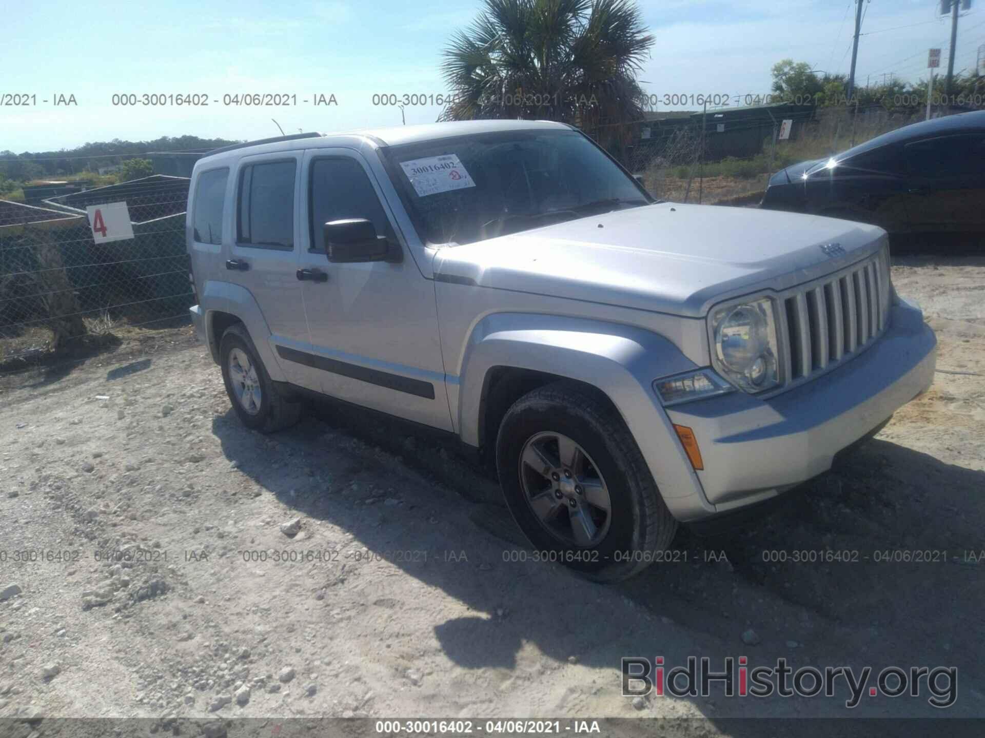 Фотография 1J4PP2GK4AW112189 - JEEP LIBERTY 2010