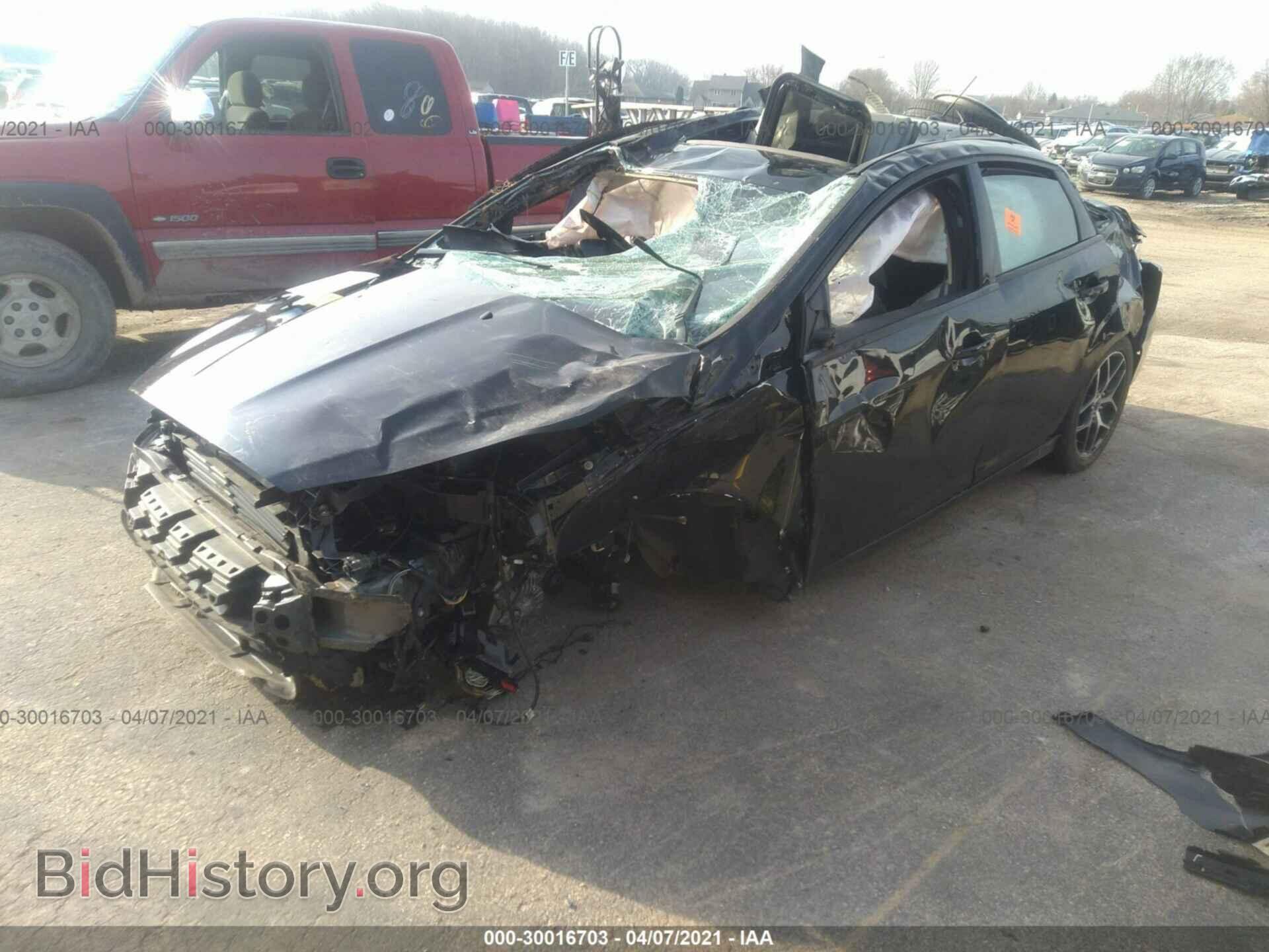 2017 FORD FOCUS - VIN: 1FADP3H23HL329084 - Фото 2