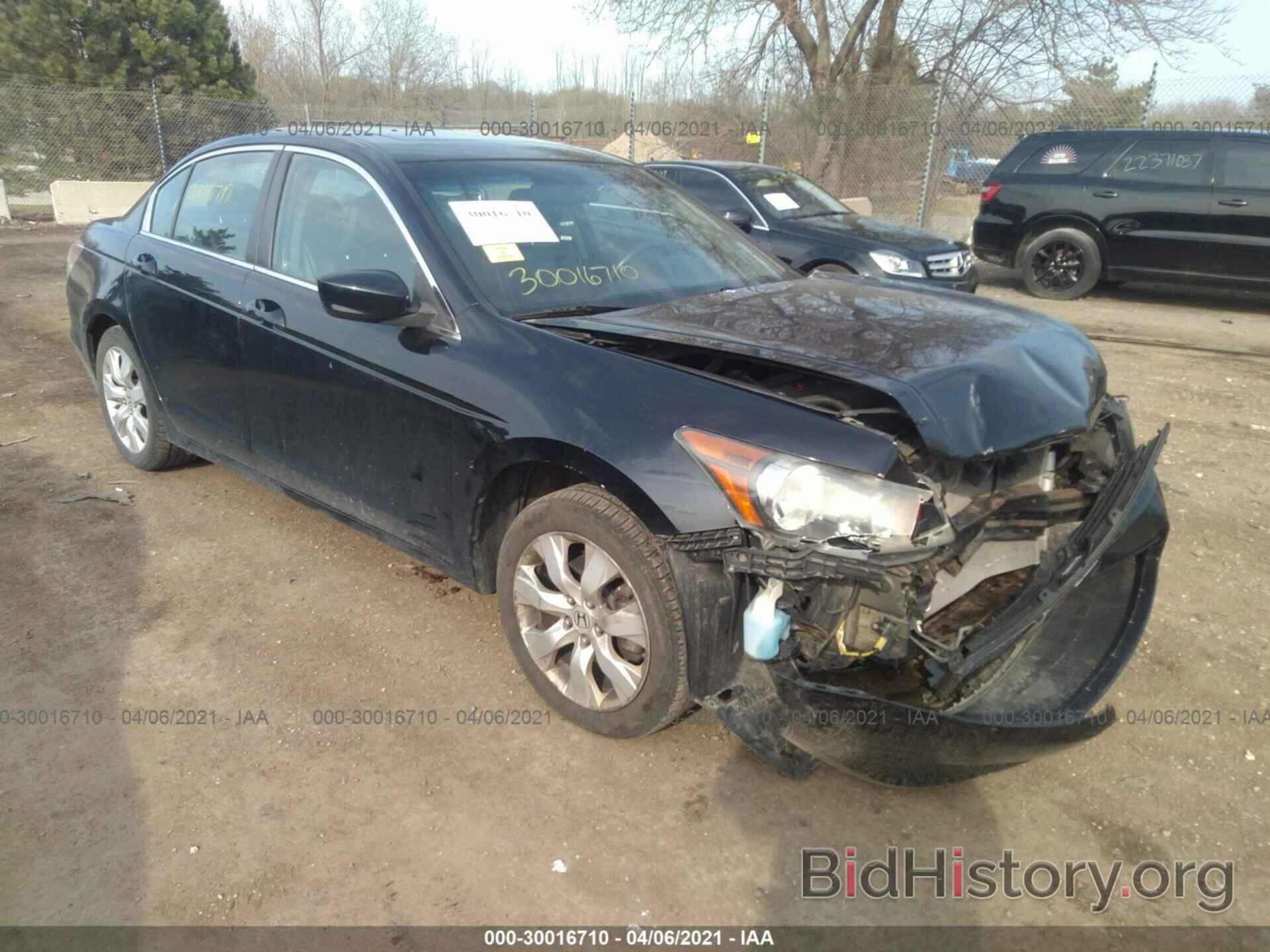 Photo 1HGCP268X8A049747 - HONDA ACCORD SDN 2008