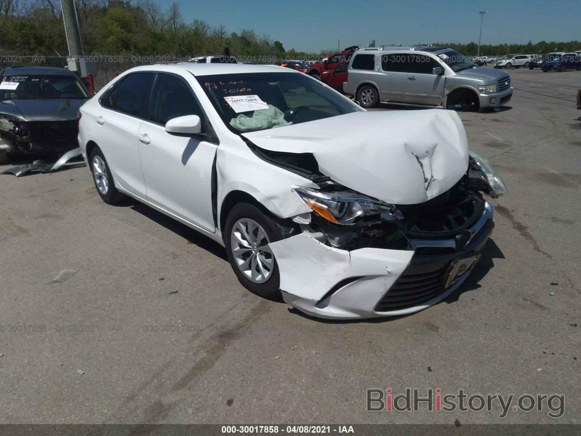 Photo 4T4BF1FK4FR466667 - TOYOTA CAMRY 2015