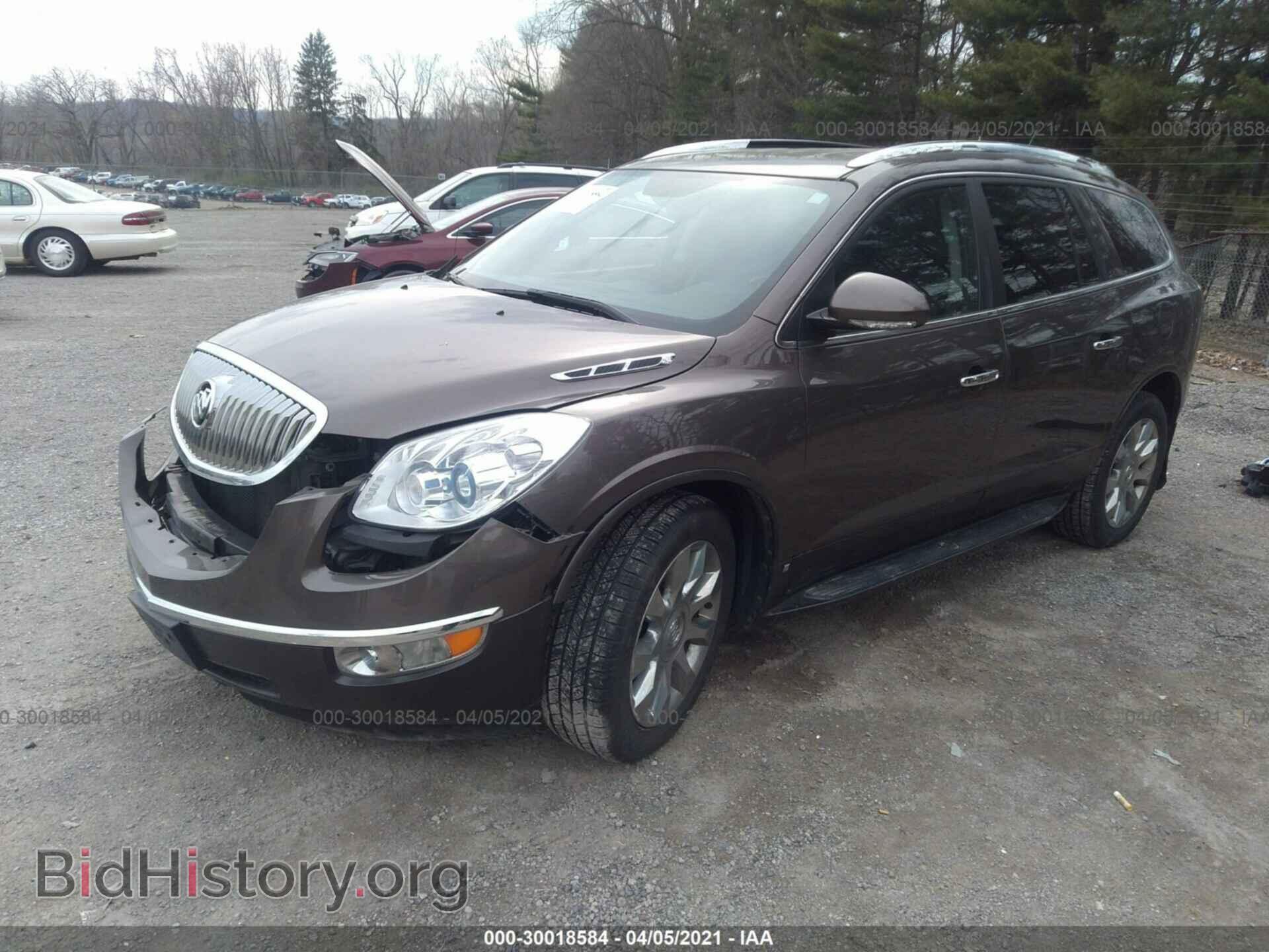 2011 BUICK ENCLAVE - VIN: 5GAKVCED5BJ159912 - Фото 2