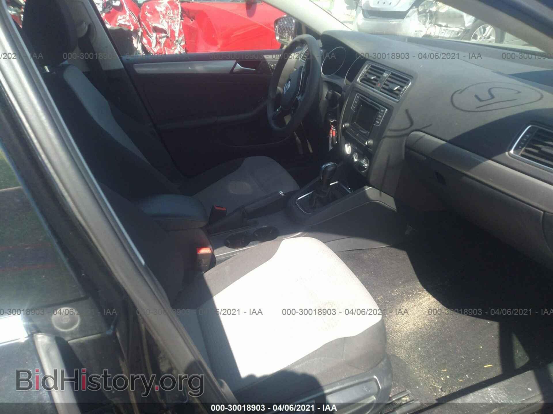 2017 VOLKSWAGEN JETTA - VIN: 3VW2B7AJ2HM334295 - Фото 5