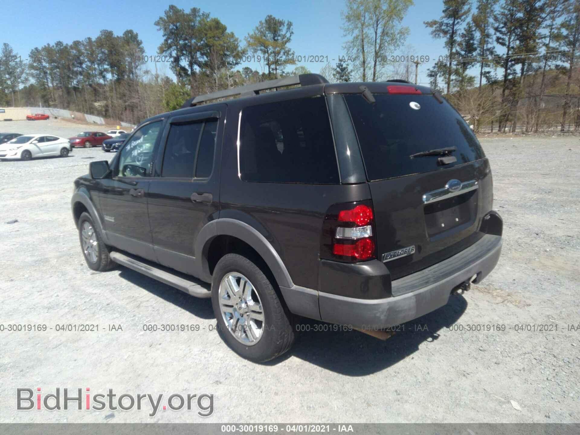 2006 FORD EXPLORER - VIN: 1FMEU63E66UB55931 - Фото 3