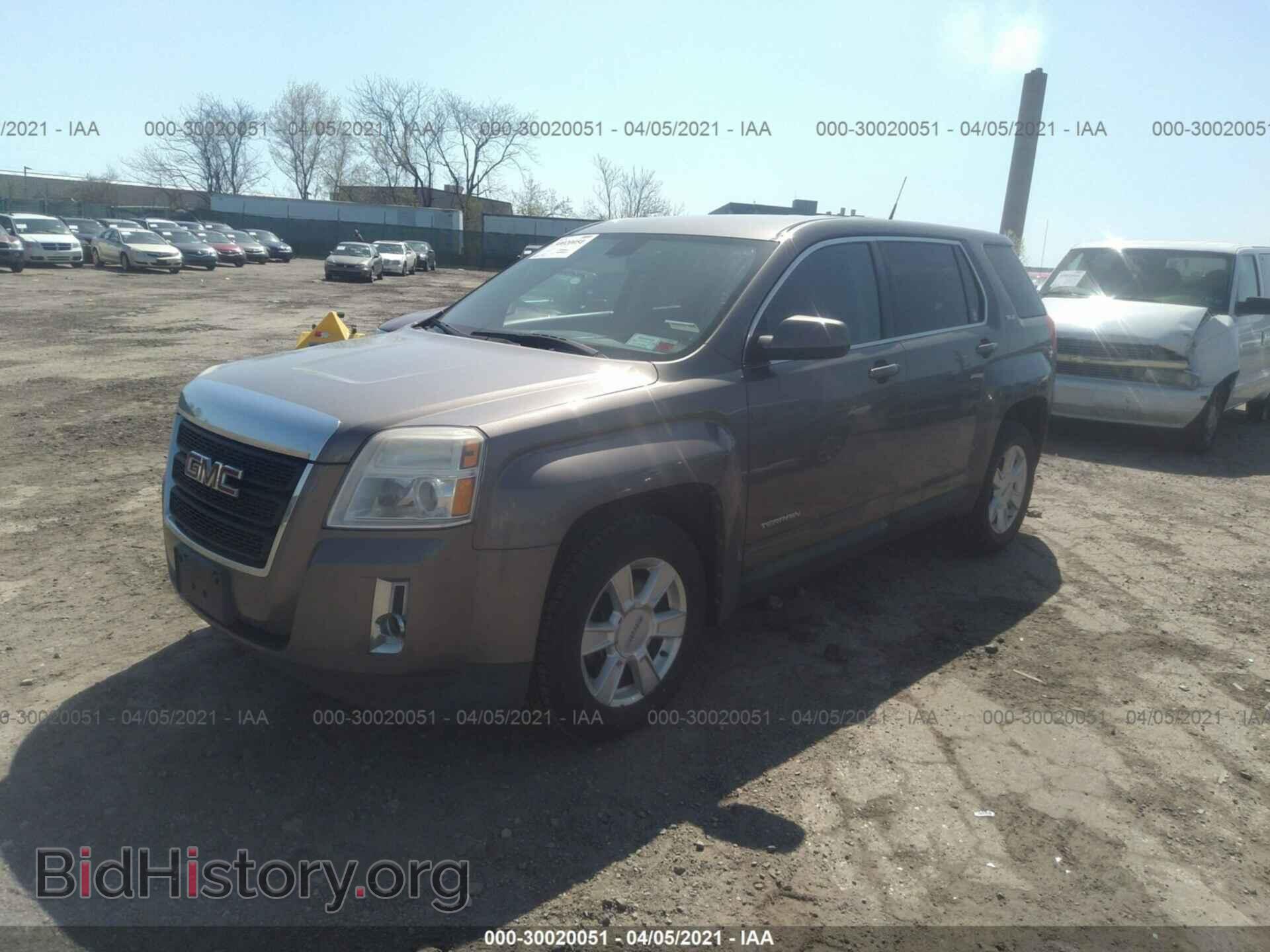 2011 GMC TERRAIN - VIN: 2CTALMEC4B6258669 - Photo 2