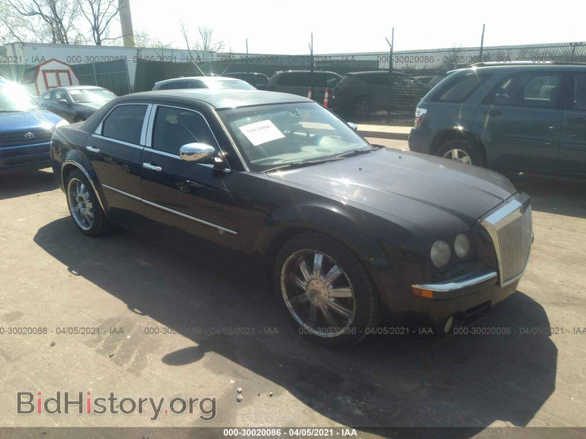 Photo 2C3CA6CT8AH114574 - CHRYSLER 300 2010