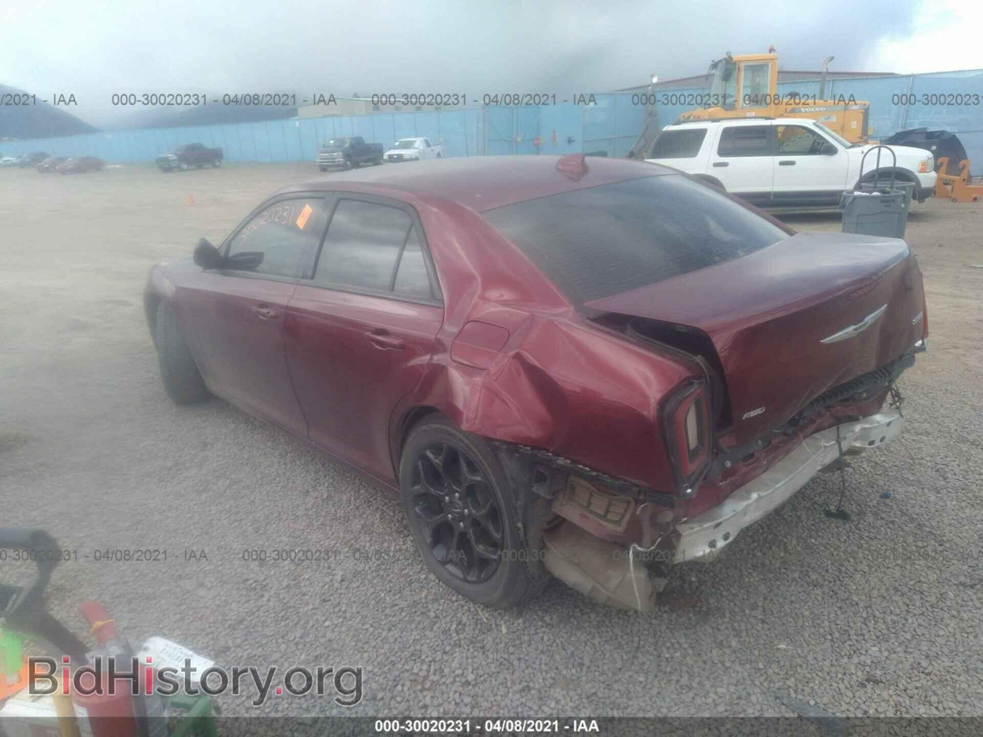 2019 CHRYSLER 300 - VIN: 2C3CCARGXKH649219 - Фото 3