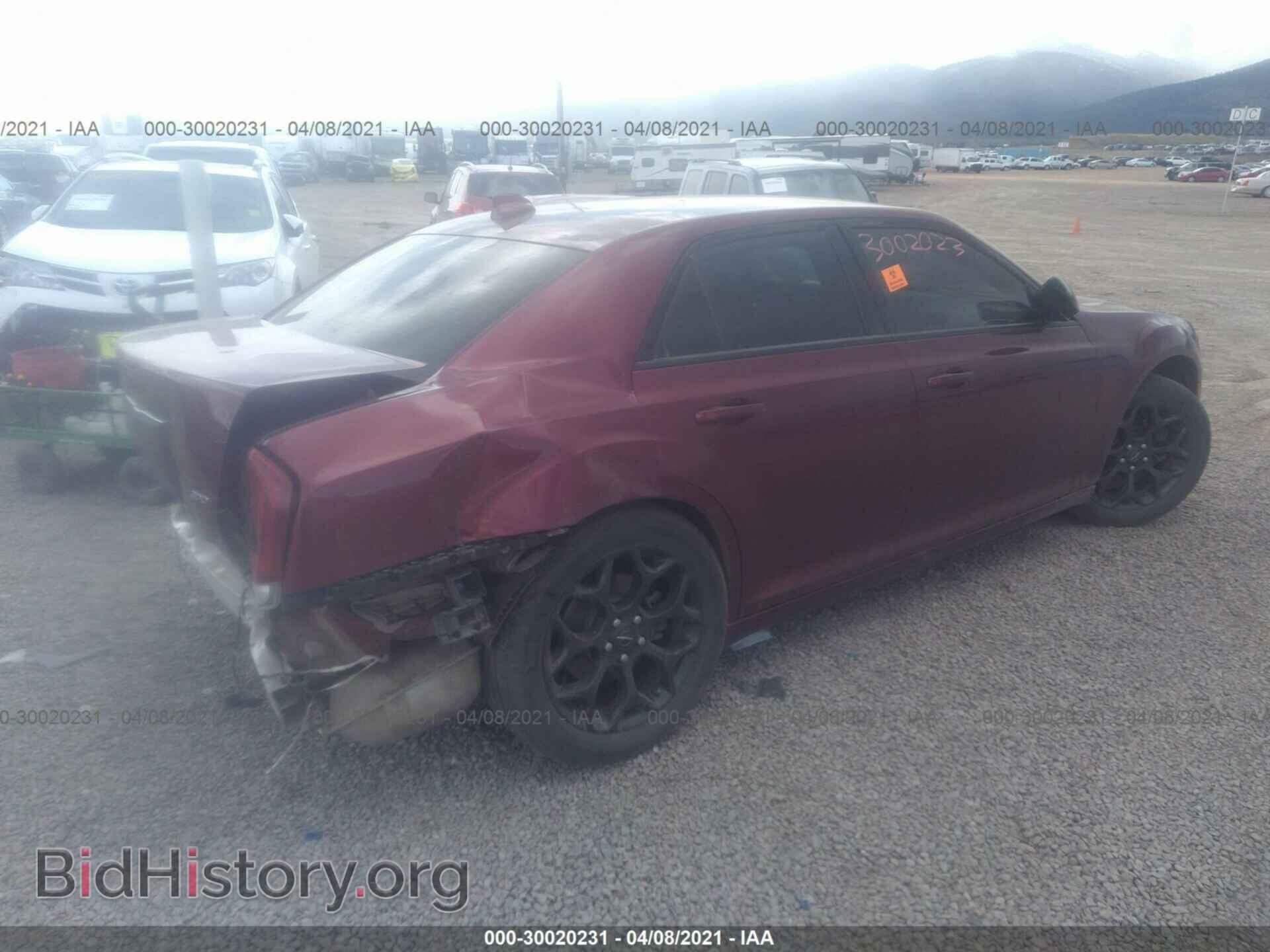 2019 CHRYSLER 300 - VIN: 2C3CCARGXKH649219 - Фото 4