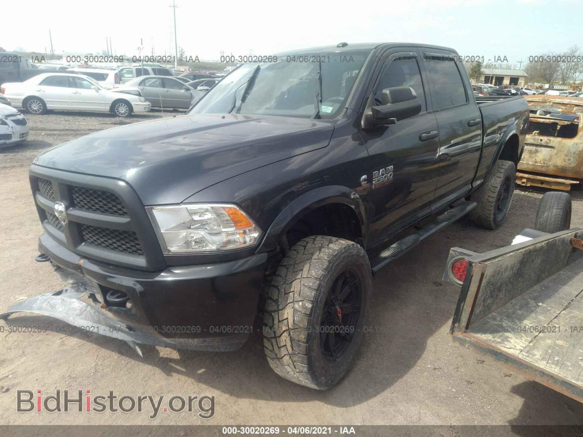 2015 RAM 2500 - VIN: 3C6UR5CL4FG516142 - Фото 2