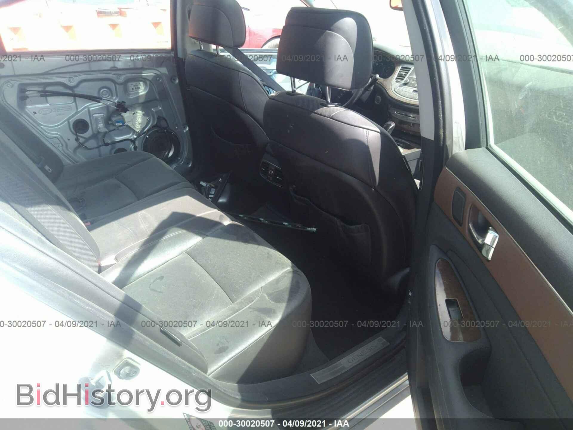 2009 HYUNDAI GENESIS - VIN: KMHGC46EX9U020029 - Фото 8