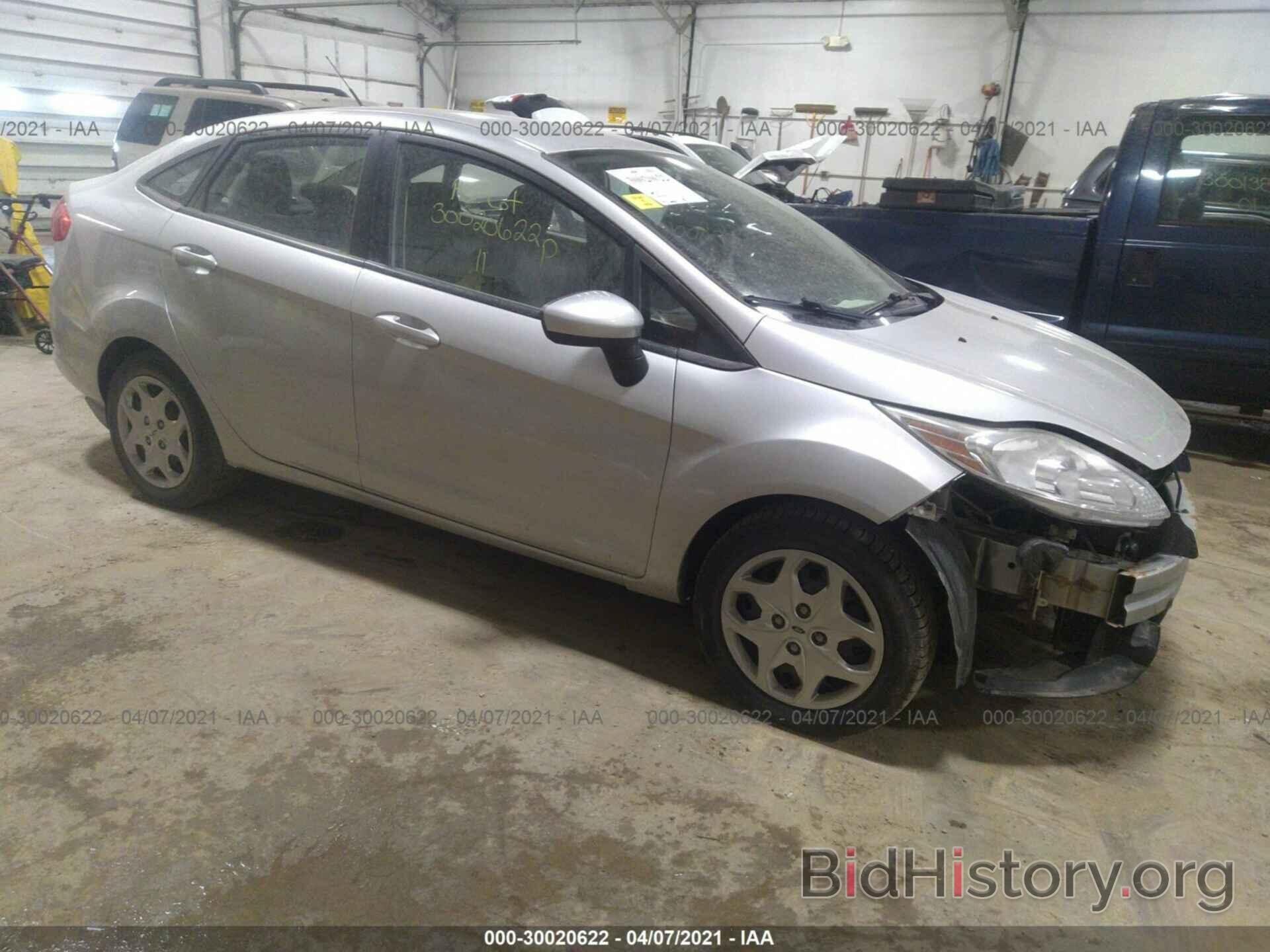 Photo 3FADP4AJ9BM179737 - FORD FIESTA 2011