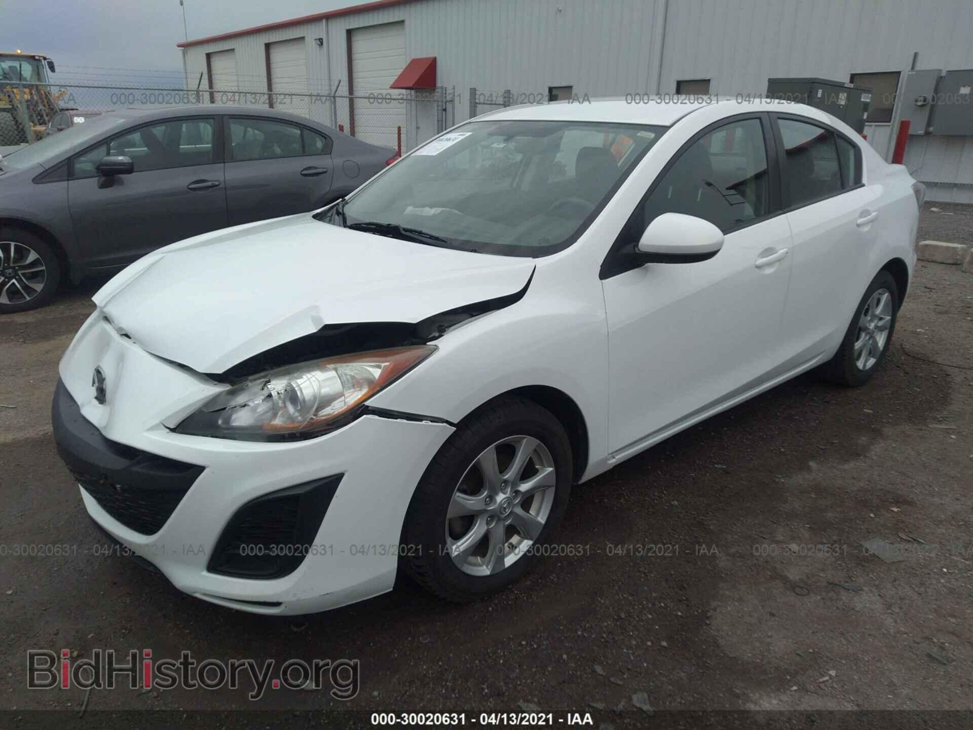 2011 MAZDA MAZDA3 - VIN: JM1BL1VFXB1477812 - Фото 2