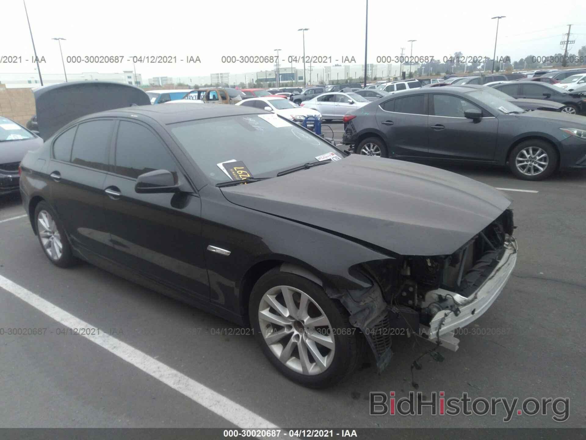 Photo WBAFR1C50BC738229 - BMW 5 SERIES 2011