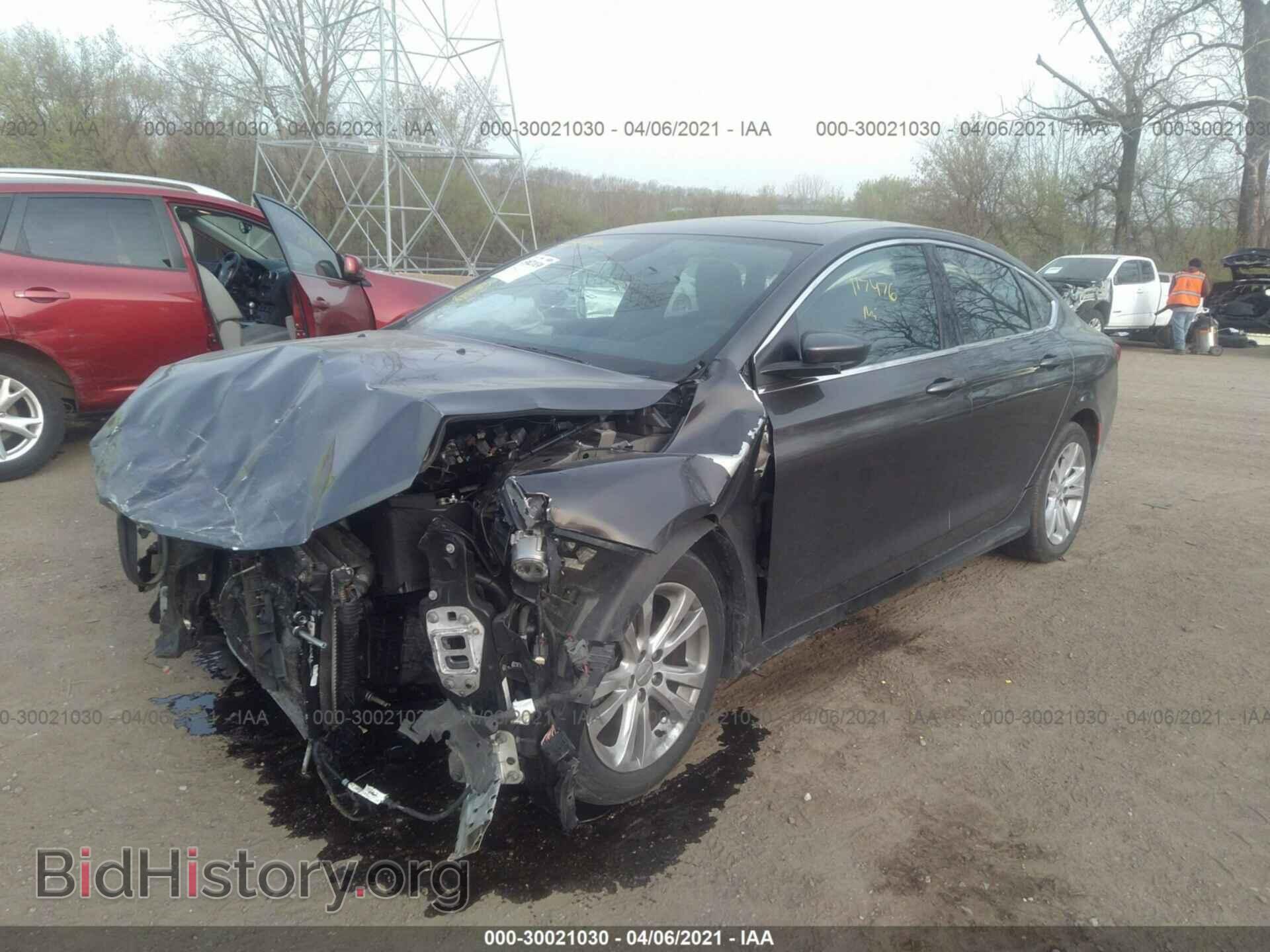 2015 CHRYSLER 200 - VIN: 1C3CCCAB9FN631156 - Фото 2