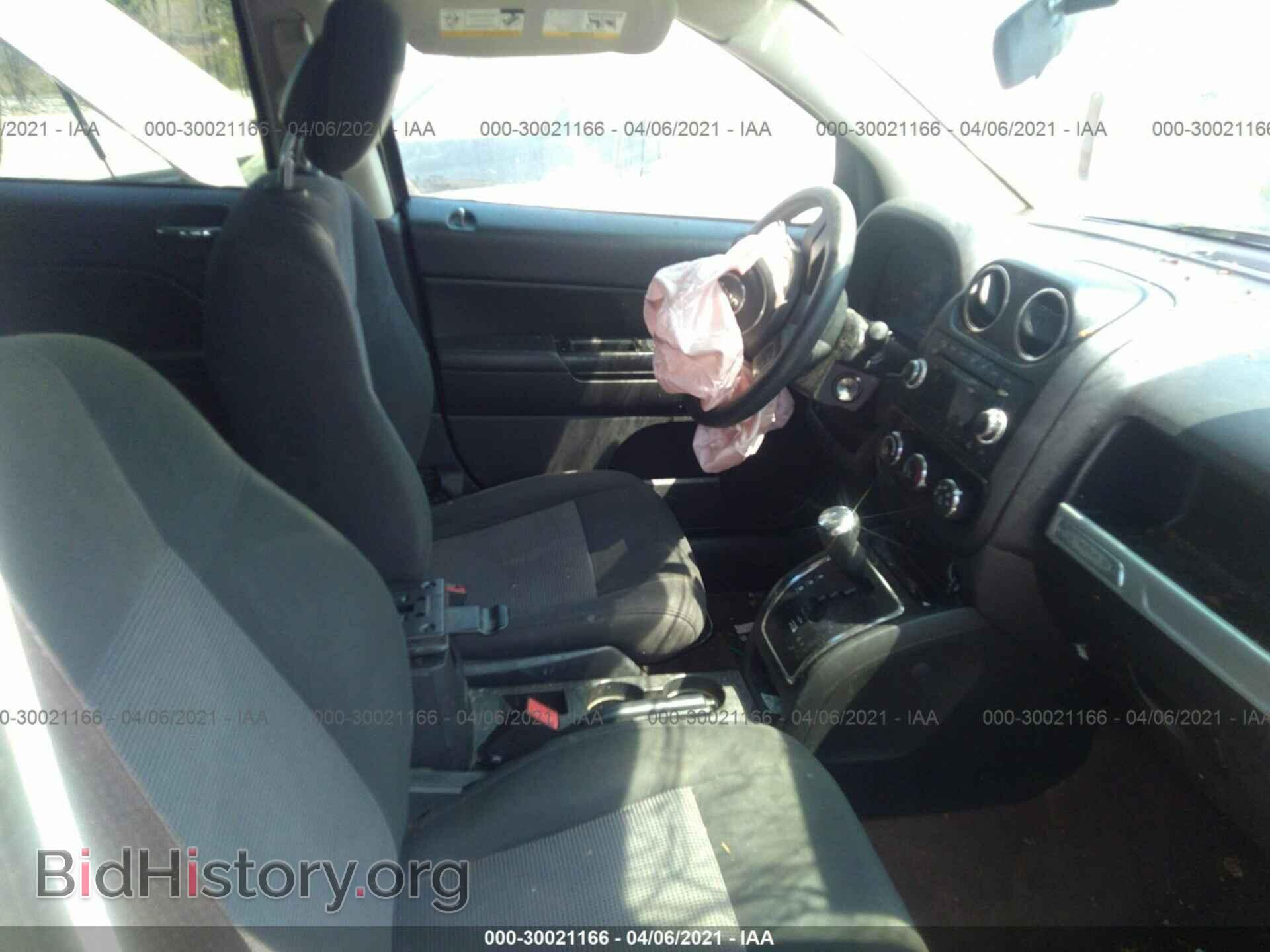 2014 JEEP COMPASS - VIN: 1C4NJCBA7ED618376 - Фото 5