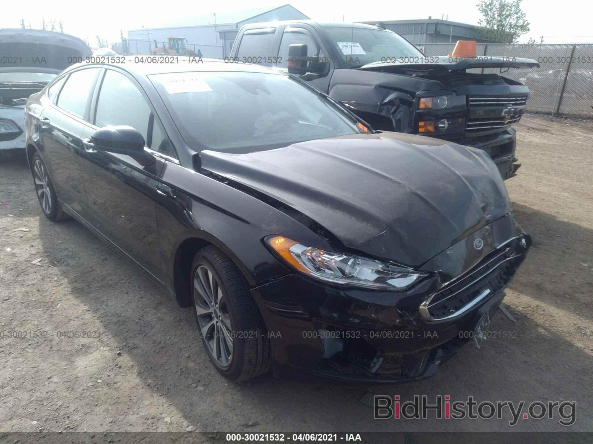 Photo 3FA6P0T91KR237542 - FORD FUSION 2019