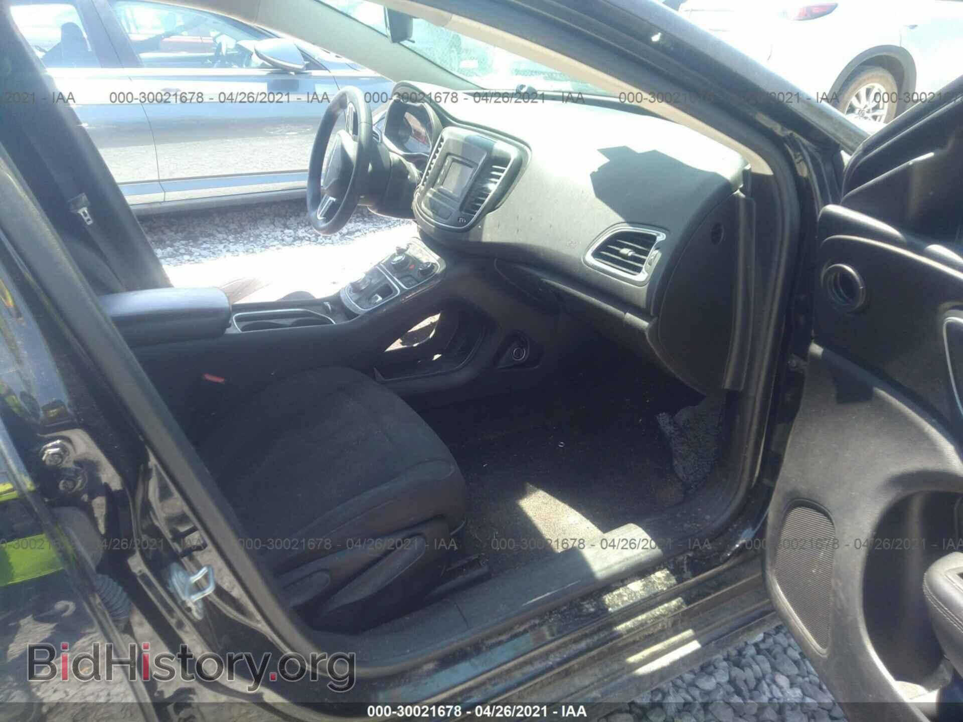 2016 CHRYSLER 200 - VIN: 1C3CCCAB5GN109111 - Фото 5