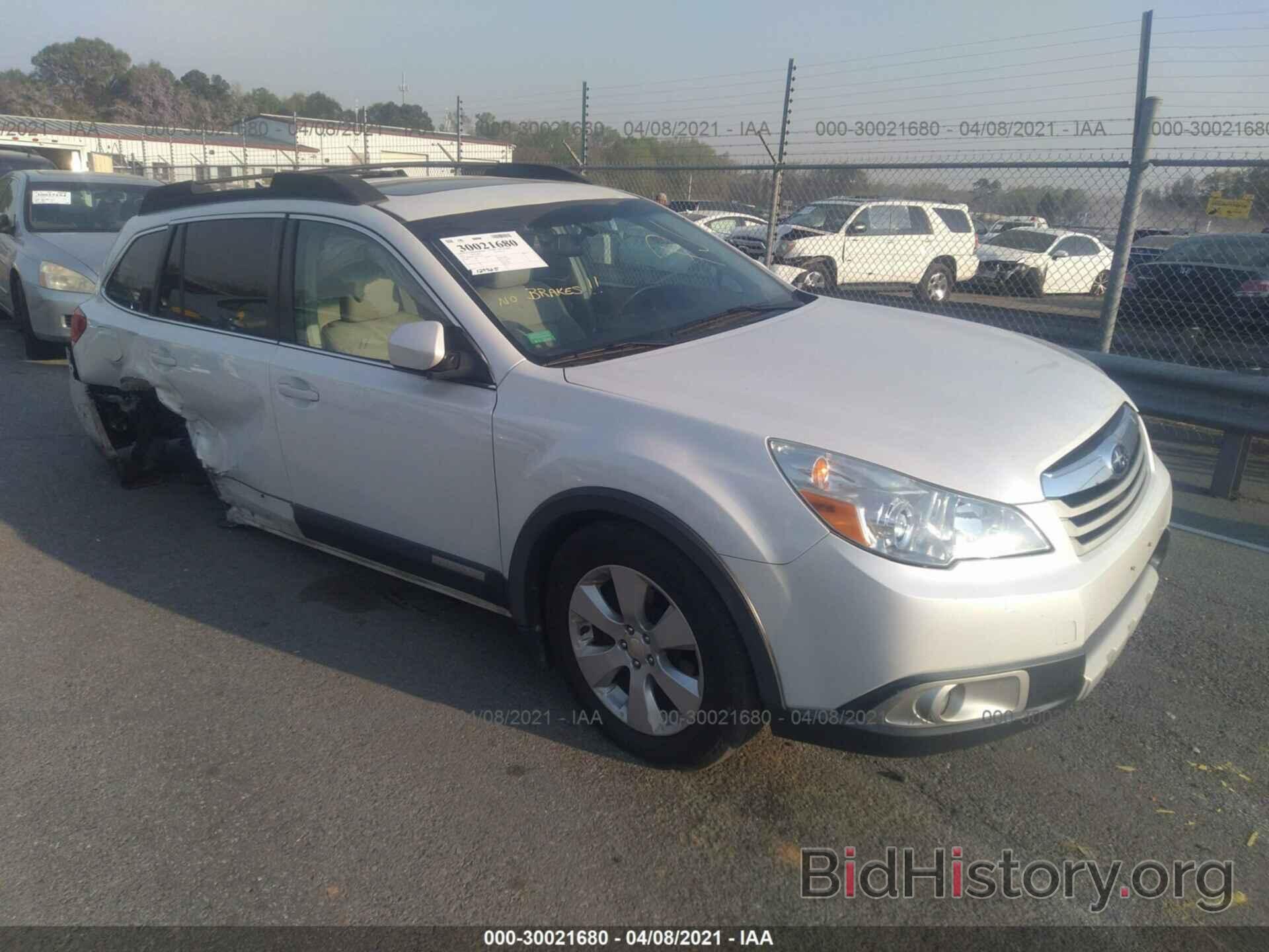 Photo 4S4BRBKCXB3335734 - SUBARU OUTBACK 2011