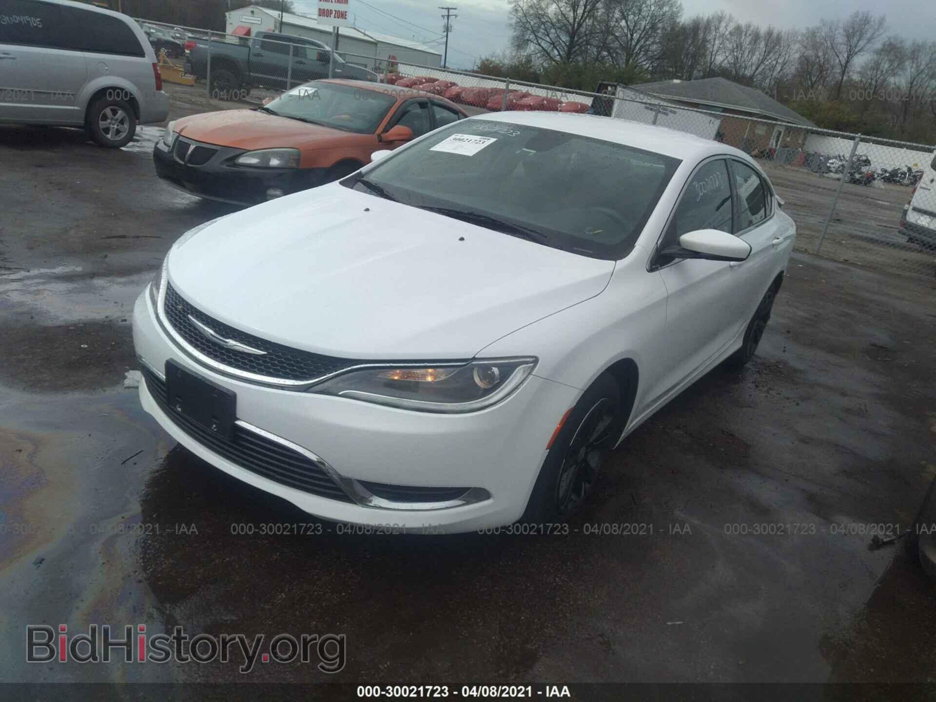 2015 CHRYSLER 200 - VIN: 1C3CCCAB1FN709459 - Фото 2