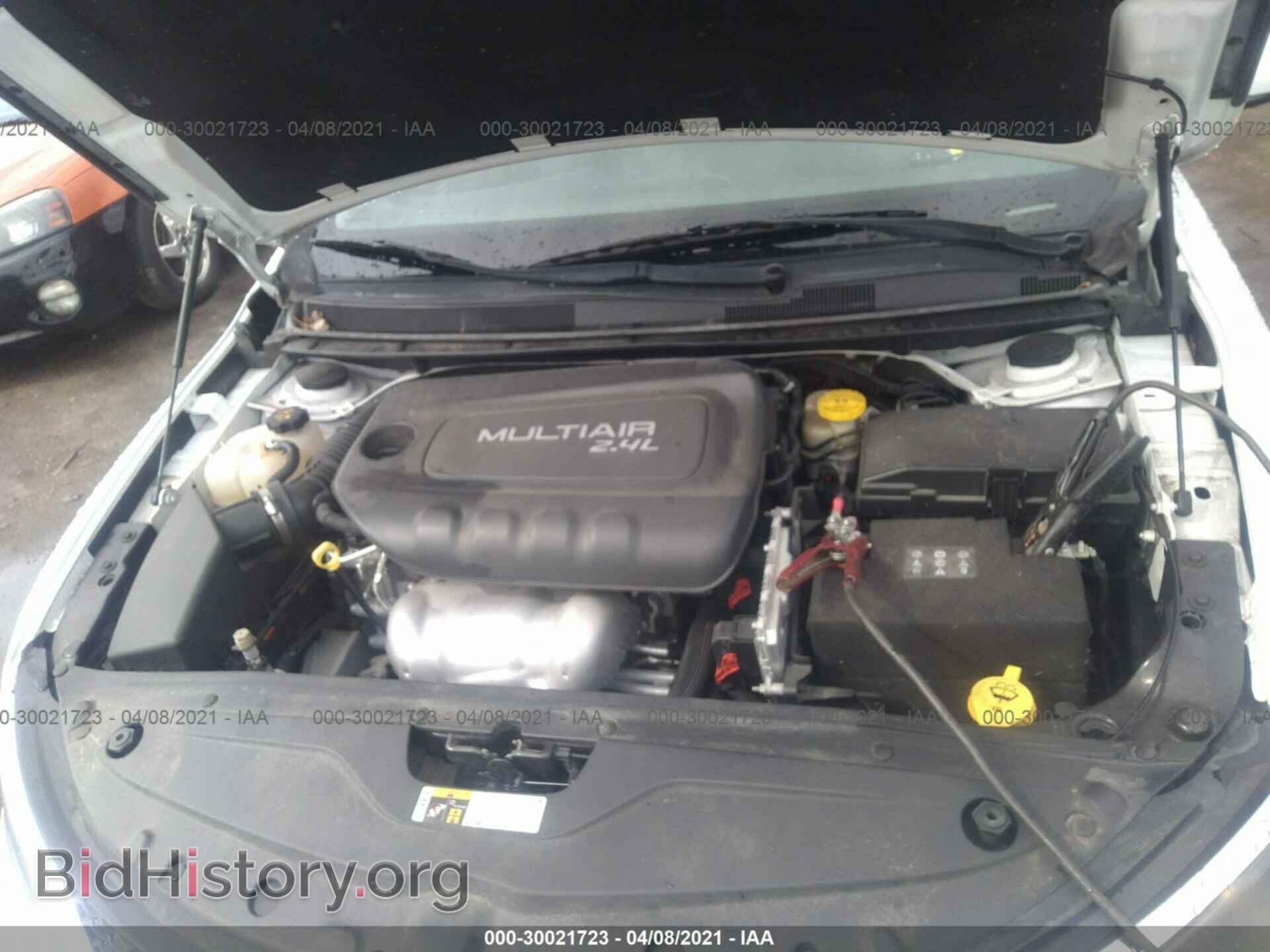2015 CHRYSLER 200 - VIN: 1C3CCCAB1FN709459 - Фото 10