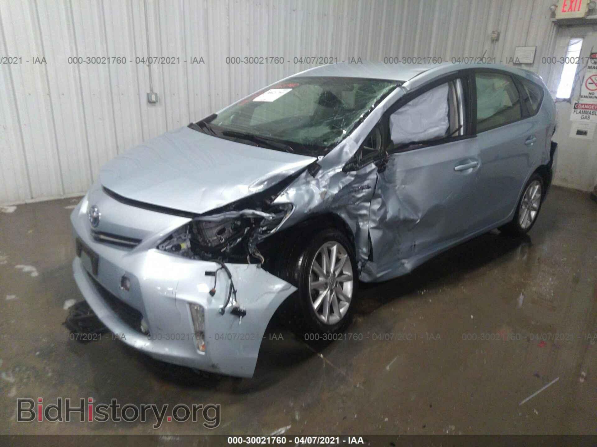 2014 TOYOTA PRIUS V - VIN: JTDZN3EU2E3310937 - Фото 2