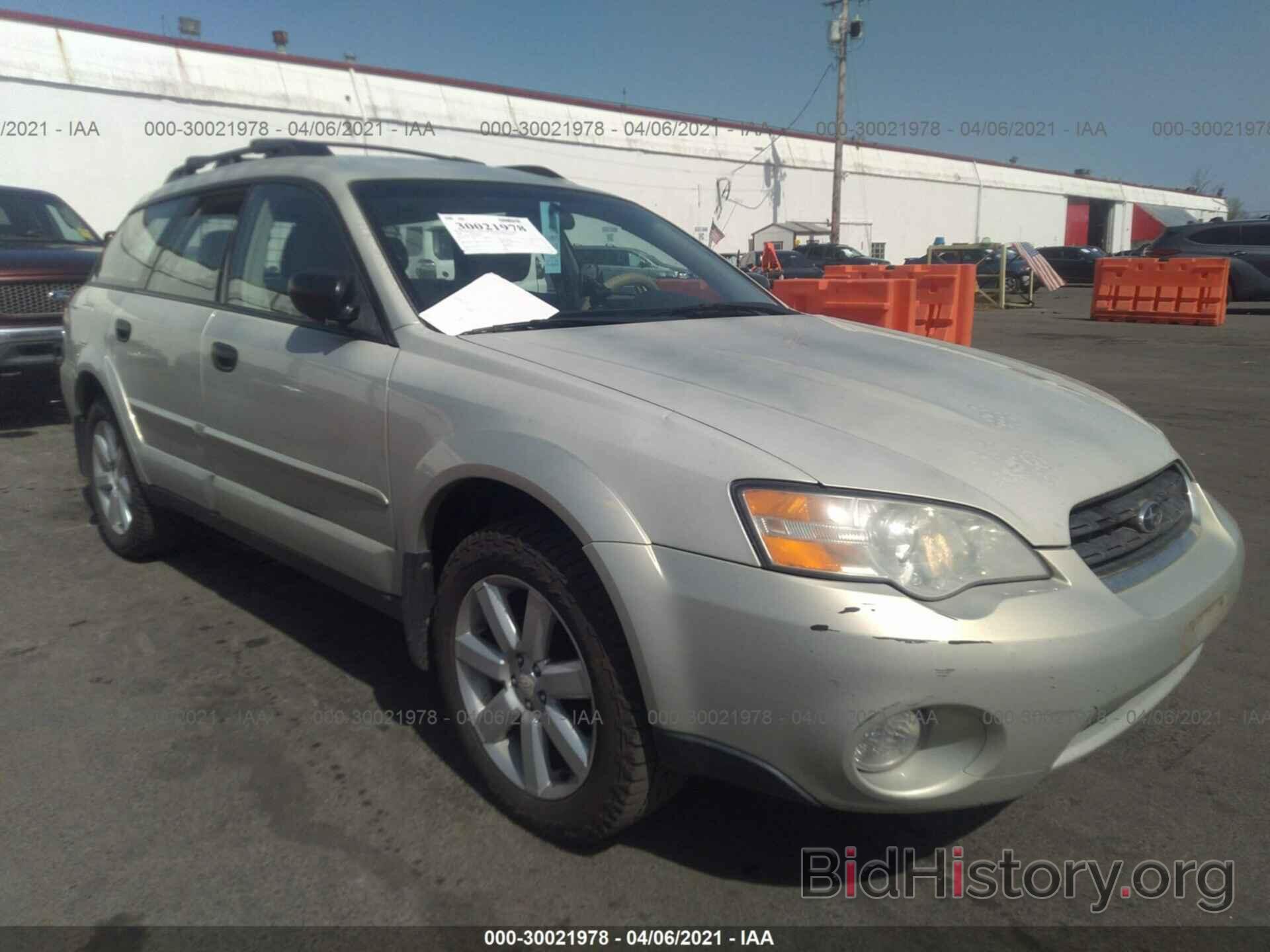 Photo 4S4BP61C067354418 - SUBARU LEGACY WAGON 2006