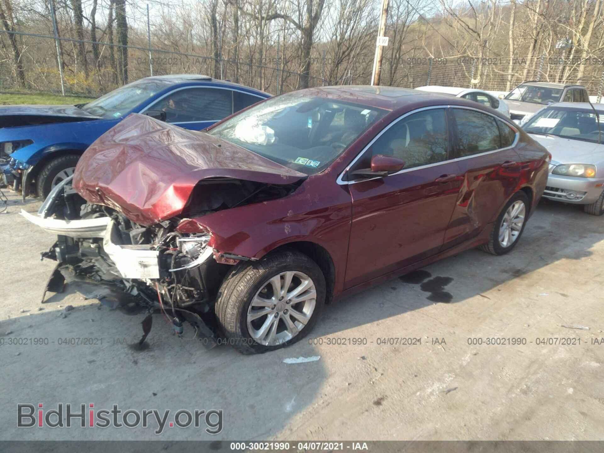 2015 CHRYSLER 200 - VIN: 1C3CCCAB4FN567740 - Photo 2