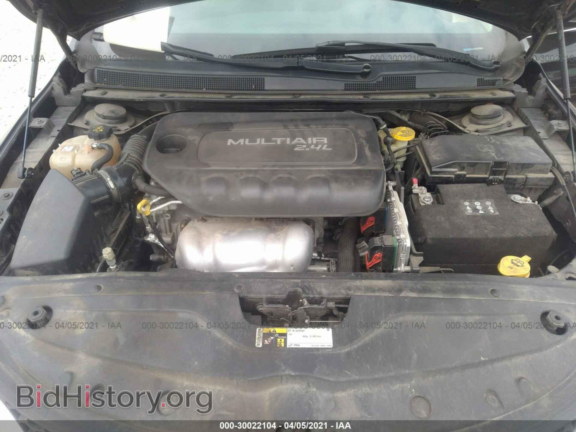 2015 CHRYSLER 200 - VIN: 1C3CCCAB4FN724473 - Фото 10