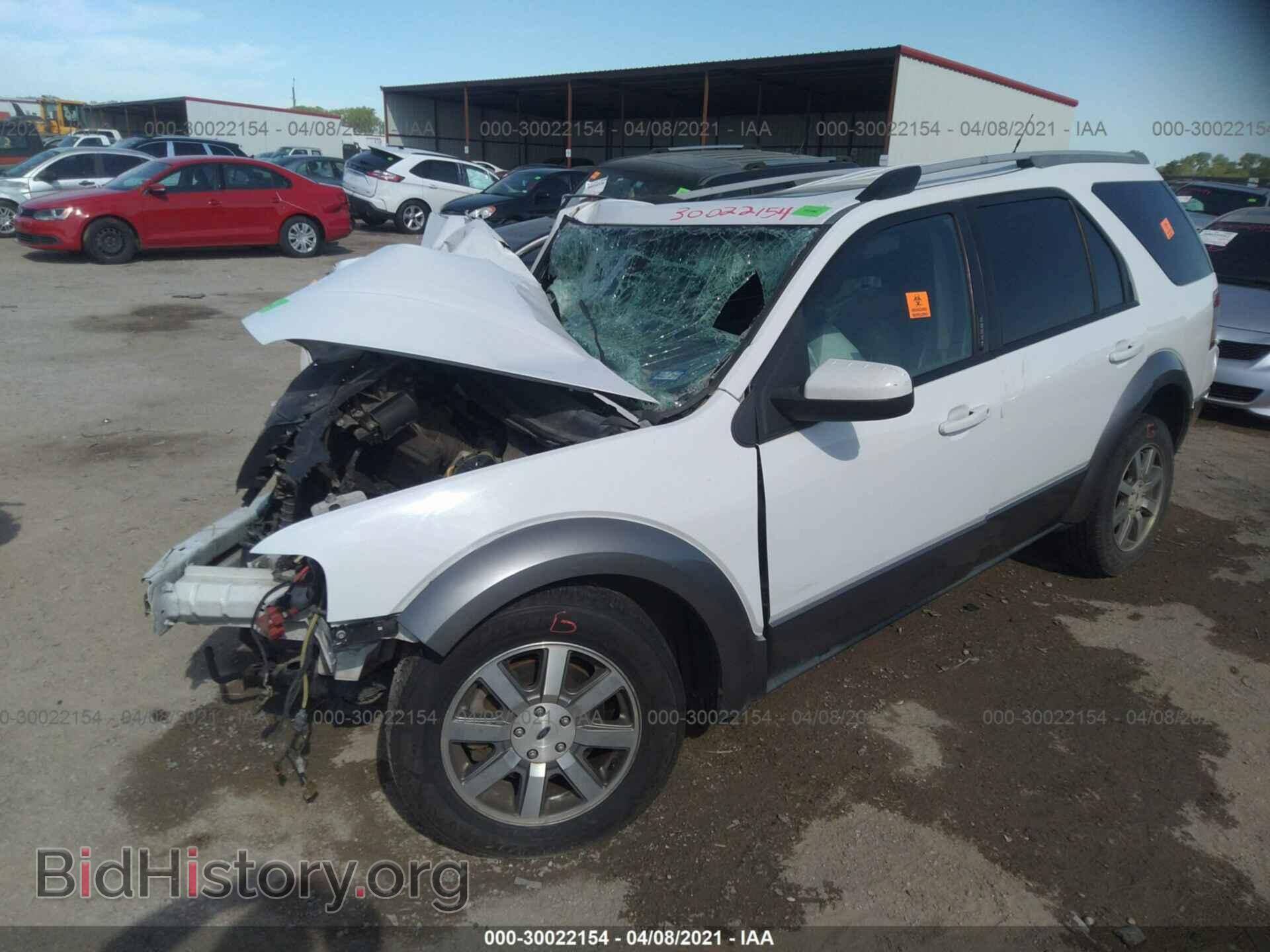 2008 FORD TAURUS X - VIN: 1FMDK02W28GA42746 - Фото 2