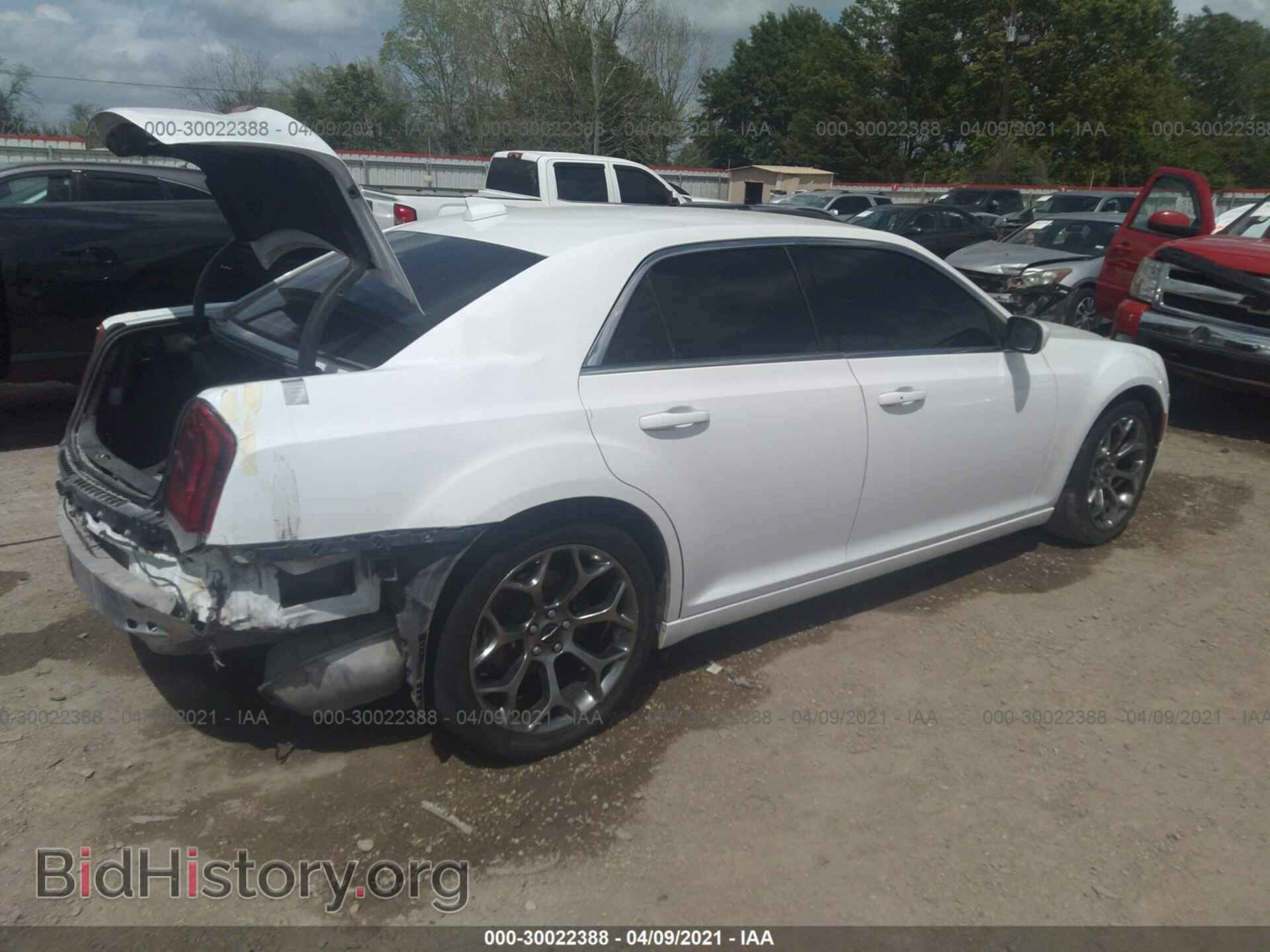 2015 CHRYSLER 300 - VIN: 2C3CCAAG1FH837886 - Фото 4