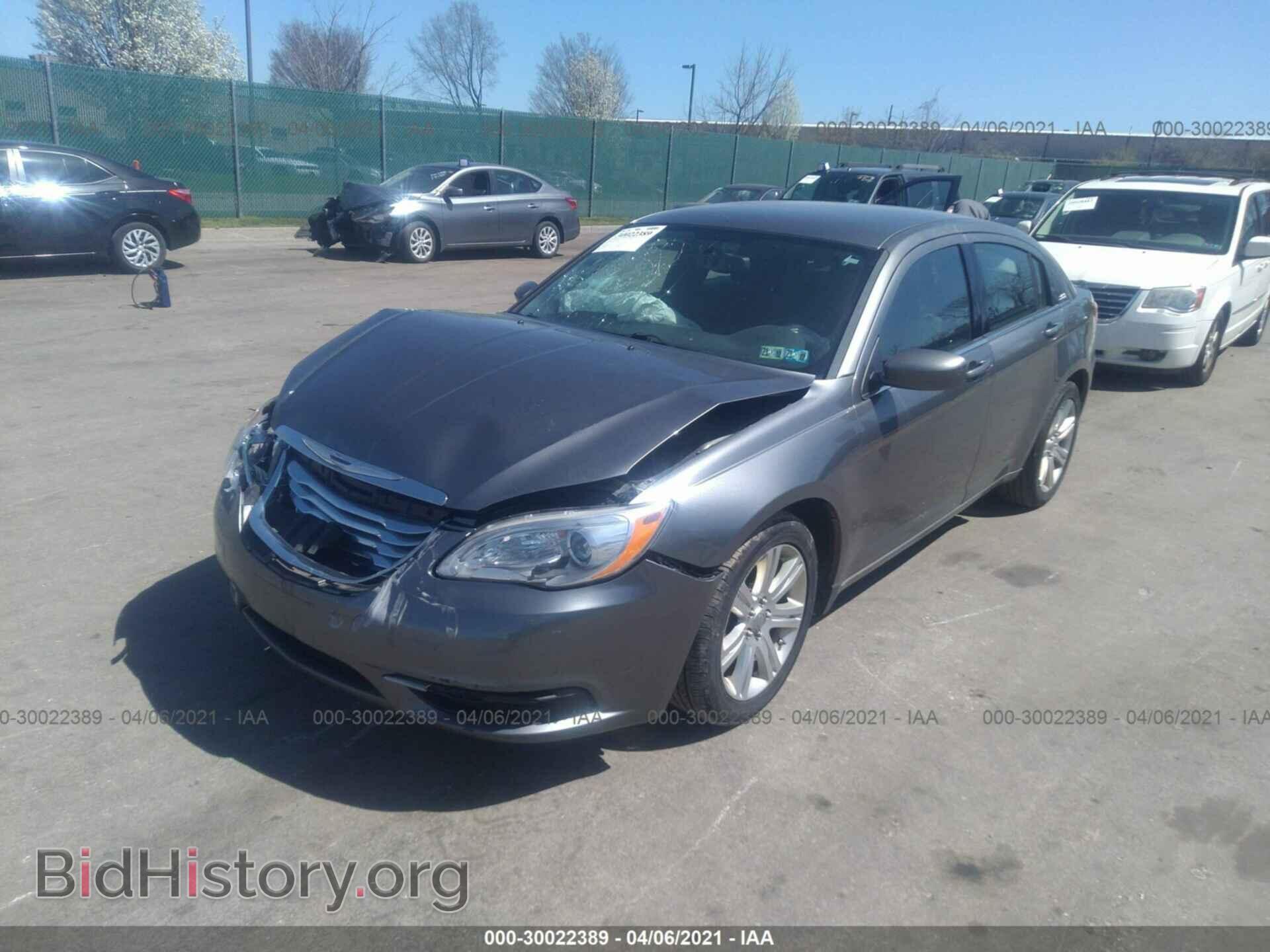 2012 CHRYSLER 200 - VIN: 1C3CCBBB7CN210802 - Фото 2