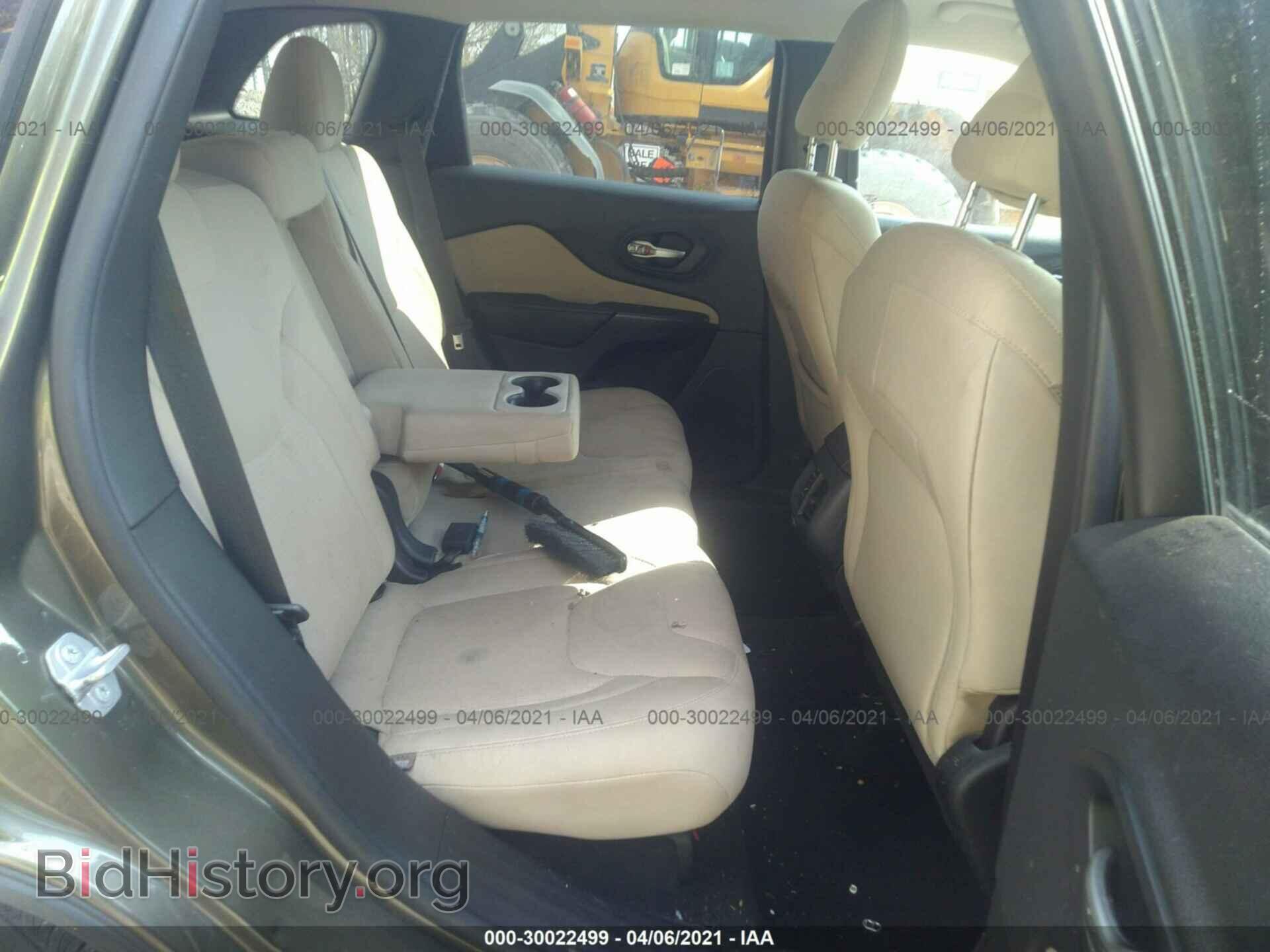 2015 JEEP CHEROKEE - VIN: 1C4PJMCS2FW546353 - Photo 8