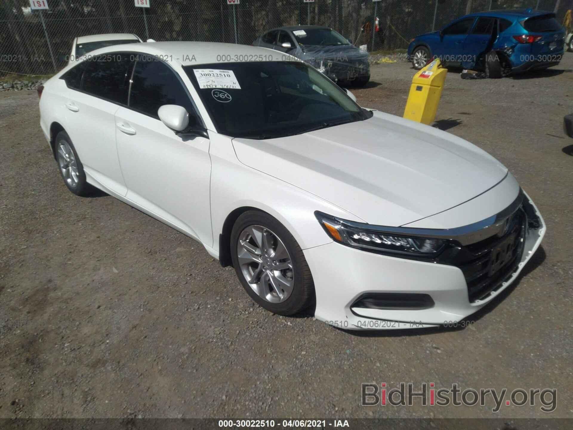 Photo 1HGCV1F14JA088150 - HONDA ACCORD SEDAN 2018