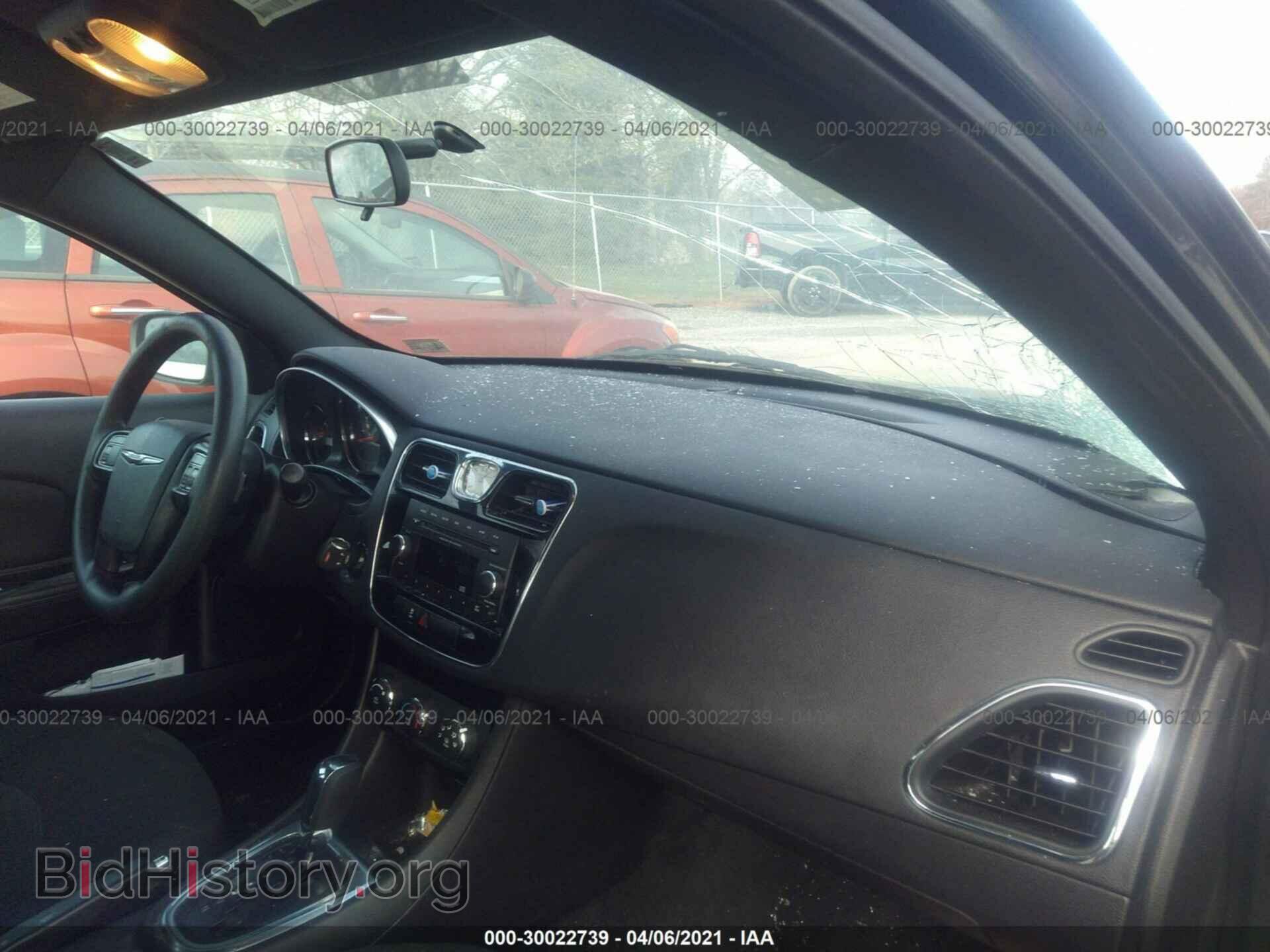 2012 CHRYSLER 200 - VIN: 1C3CCBAB1CN106937 - Фото 5