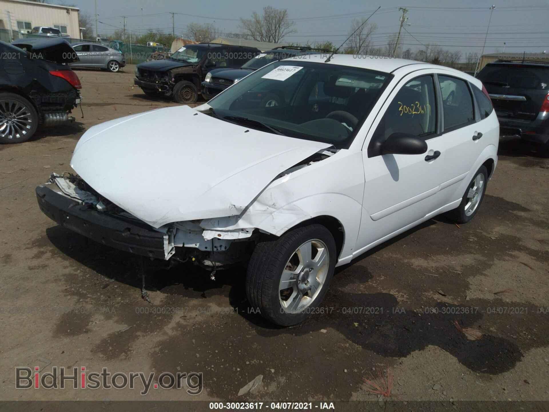 2007 FORD FOCUS - VIN: 1FAHP37NX7W346474 - Фото 2