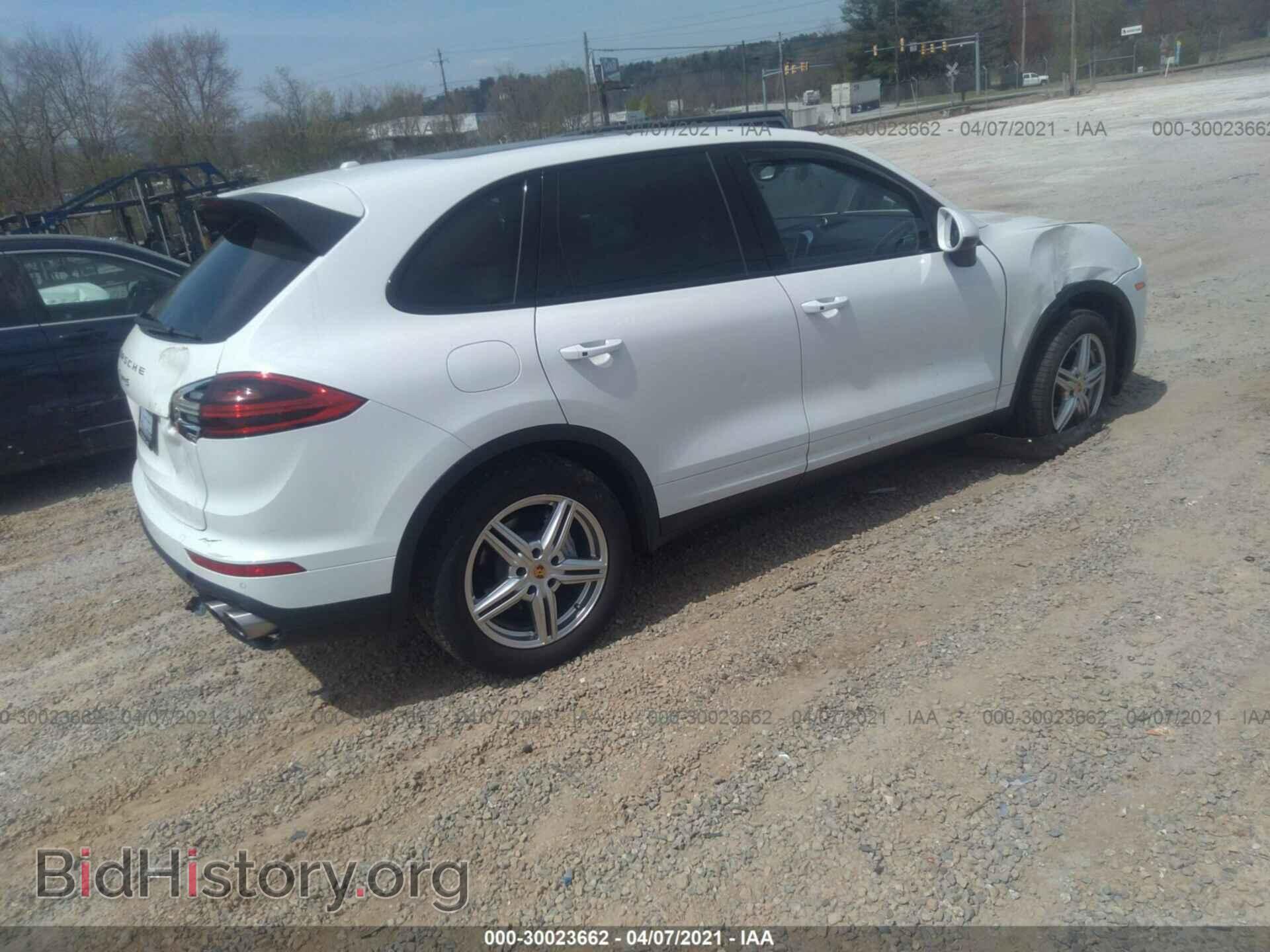 2016 PORSCHE CAYENNE - VIN: WP1AB2A29GLA95885 - Фото 4