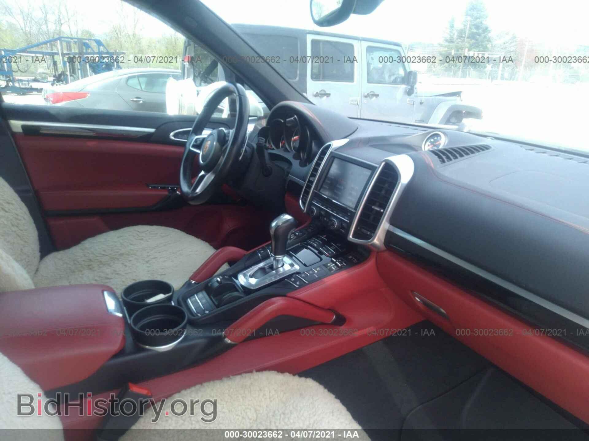 2016 PORSCHE CAYENNE - VIN: WP1AB2A29GLA95885 - Фото 5