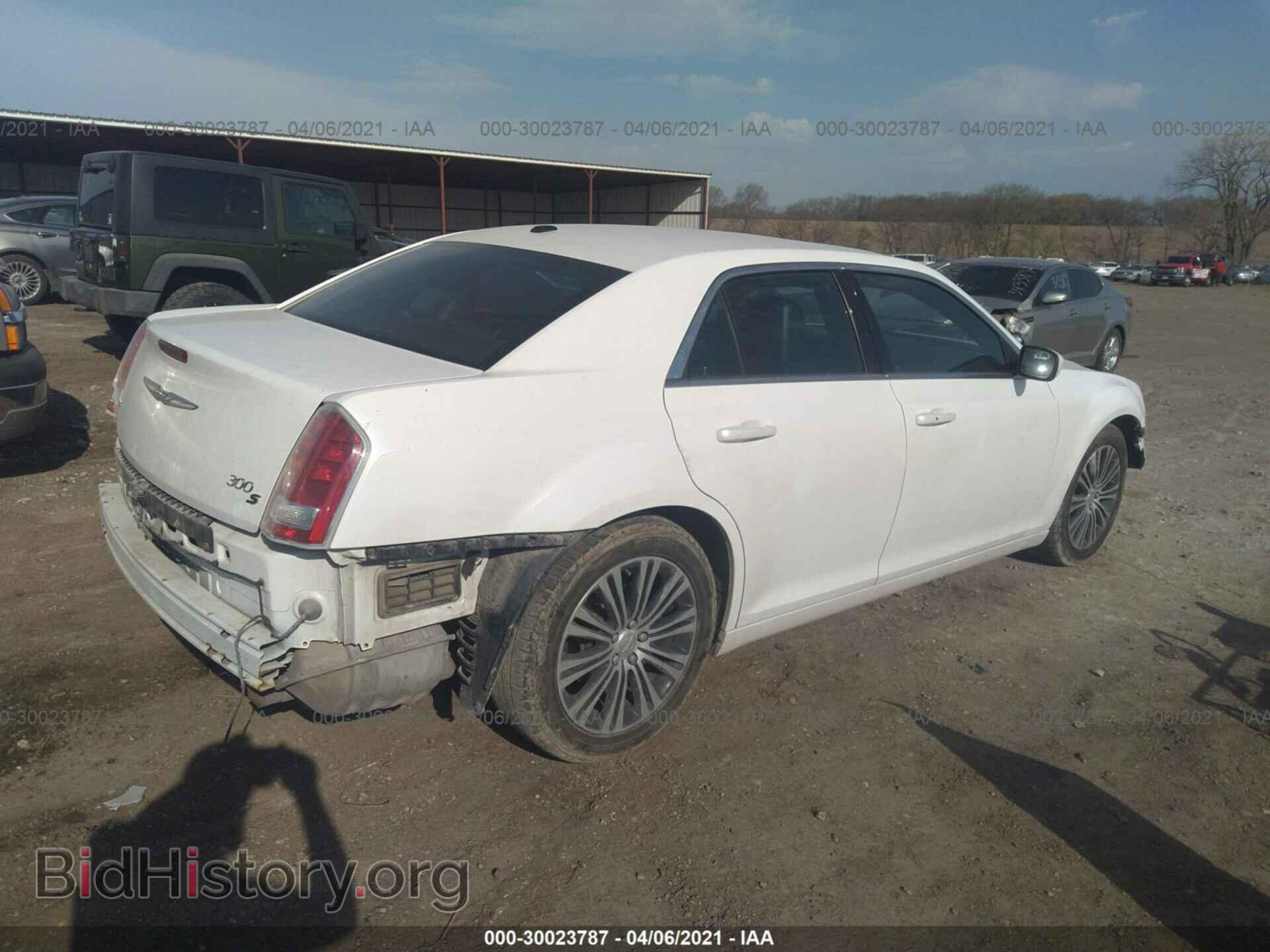 2013 CHRYSLER 300 - VIN: 2C3CCAGT3DH683800 - Фото 4