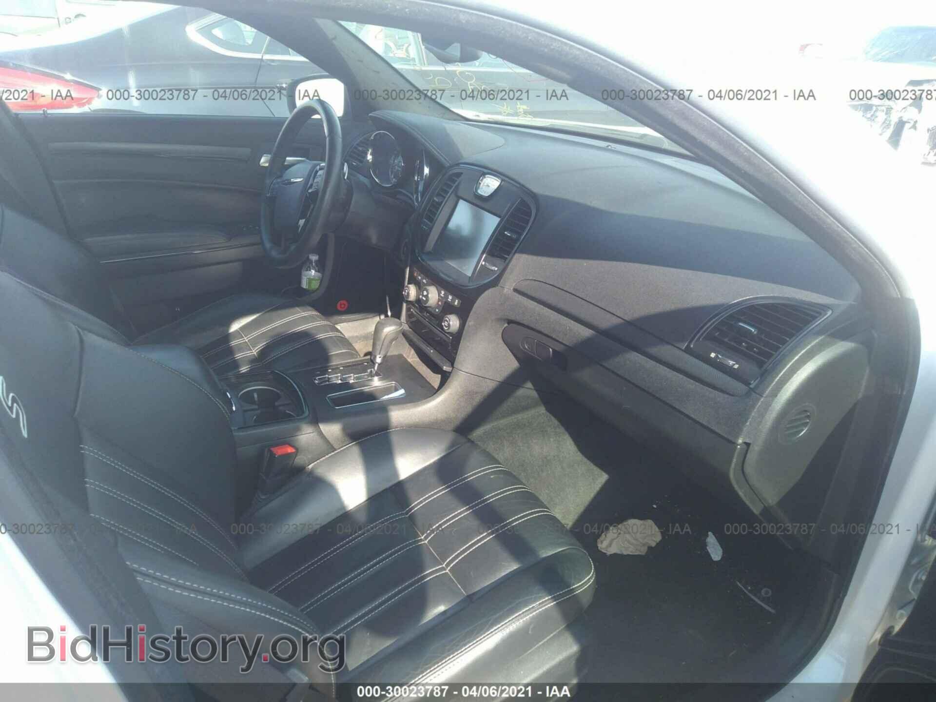 2013 CHRYSLER 300 - VIN: 2C3CCAGT3DH683800 - Фото 5