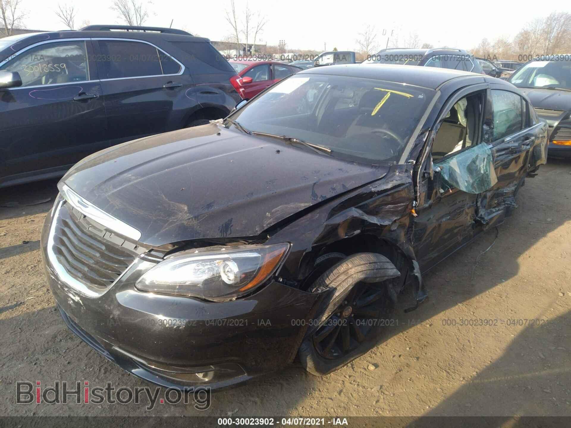 2013 CHRYSLER 200 - VIN: 1C3CCBBB2DN514086 - Фото 2