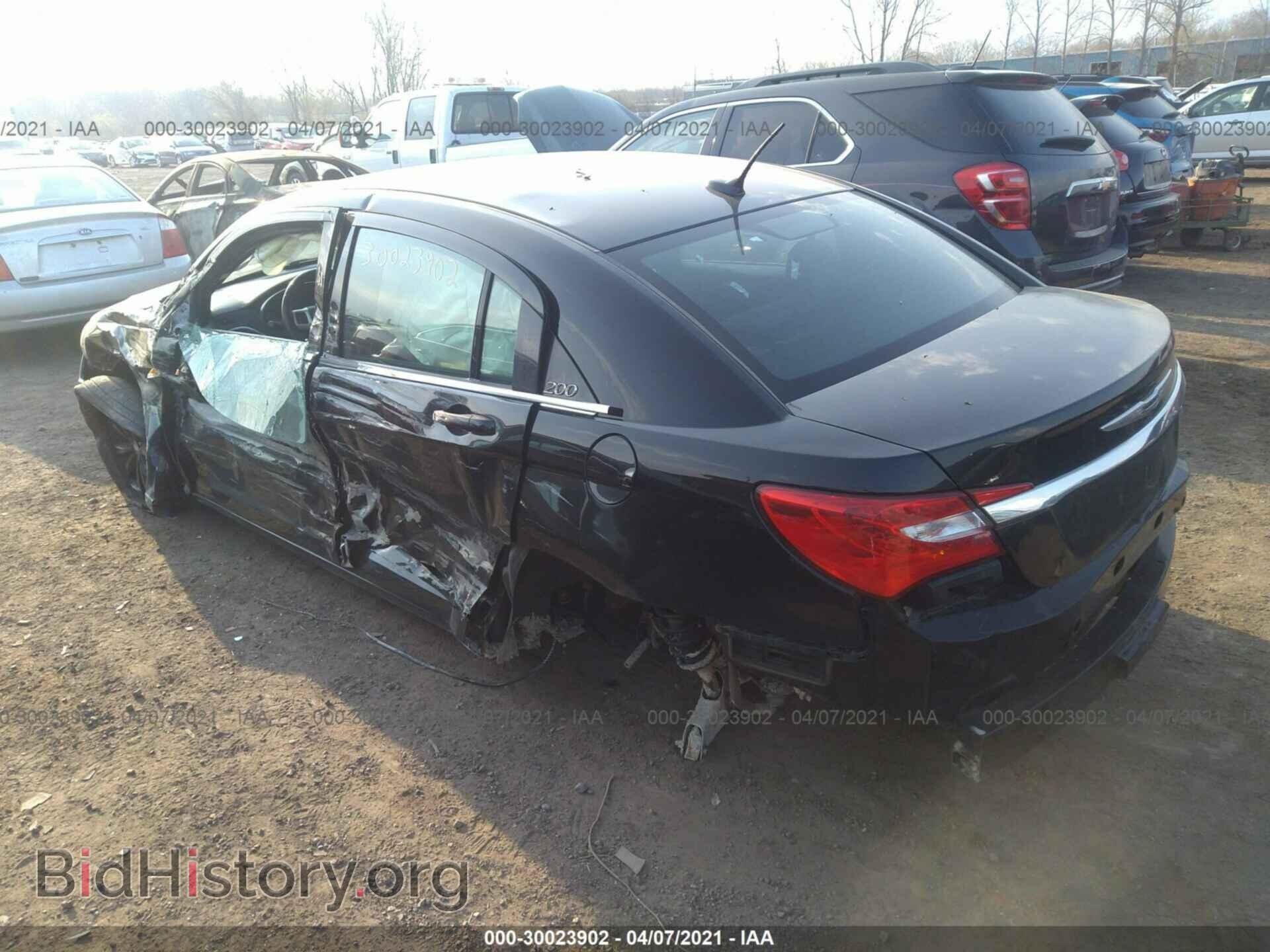 2013 CHRYSLER 200 - VIN: 1C3CCBBB2DN514086 - Фото 3