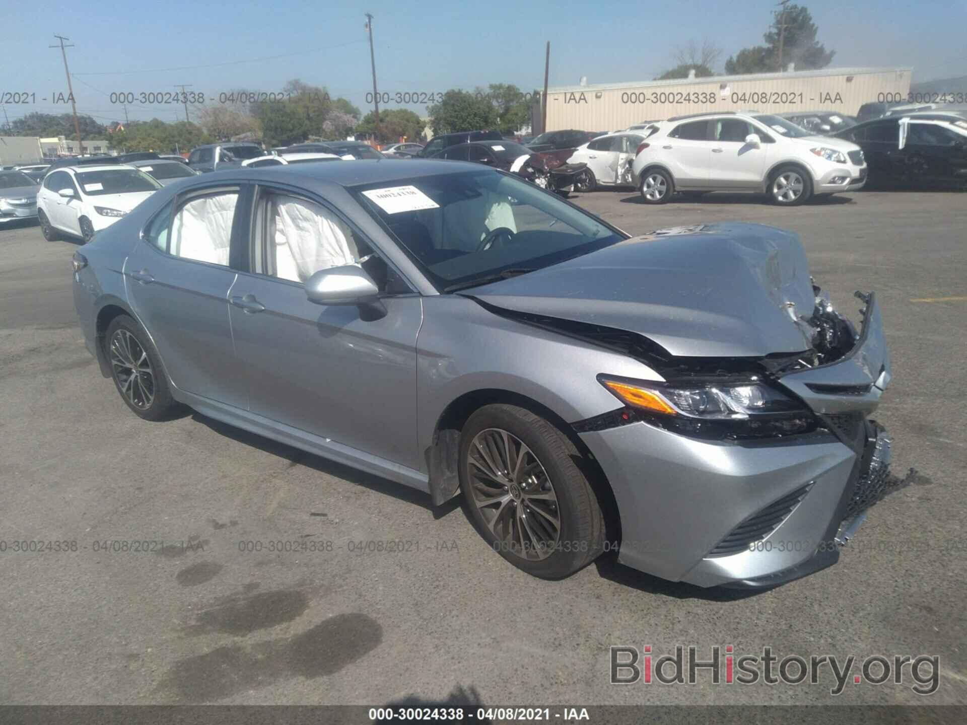 Photo 4T1G11AK2LU502602 - TOYOTA CAMRY 2020