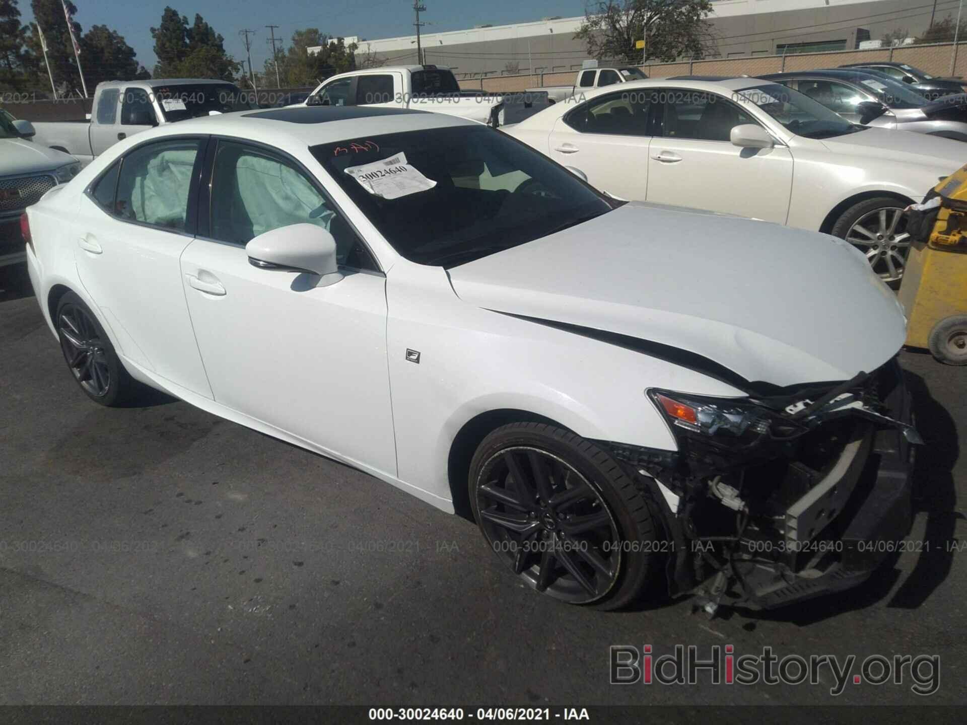 Photo JTHBA1D21G5024262 - LEXUS IS 200T 2016