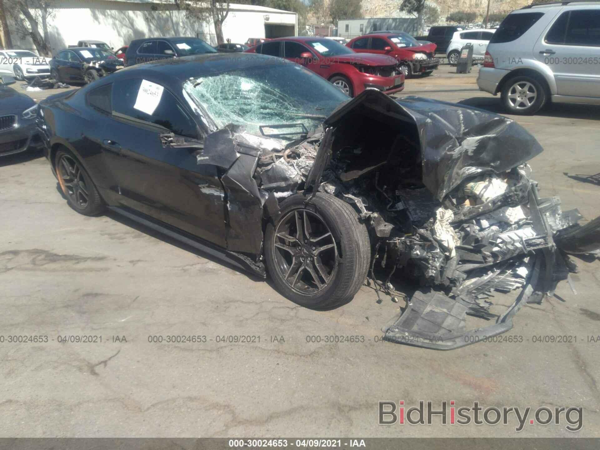 Photo 1FA6P8TH5J5172573 - FORD MUSTANG 2018
