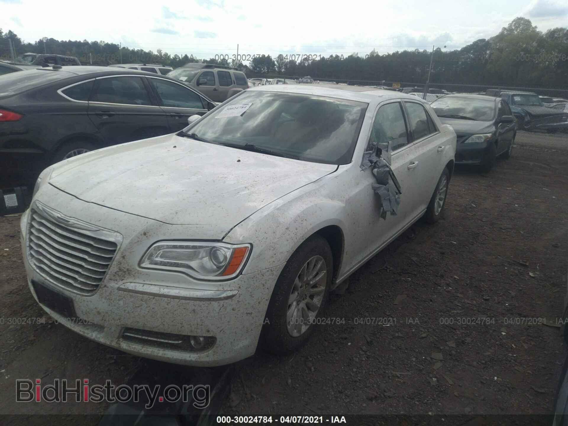 2013 CHRYSLER 300 - VIN: 2C3CCAAG3DH551440 - Фото 6