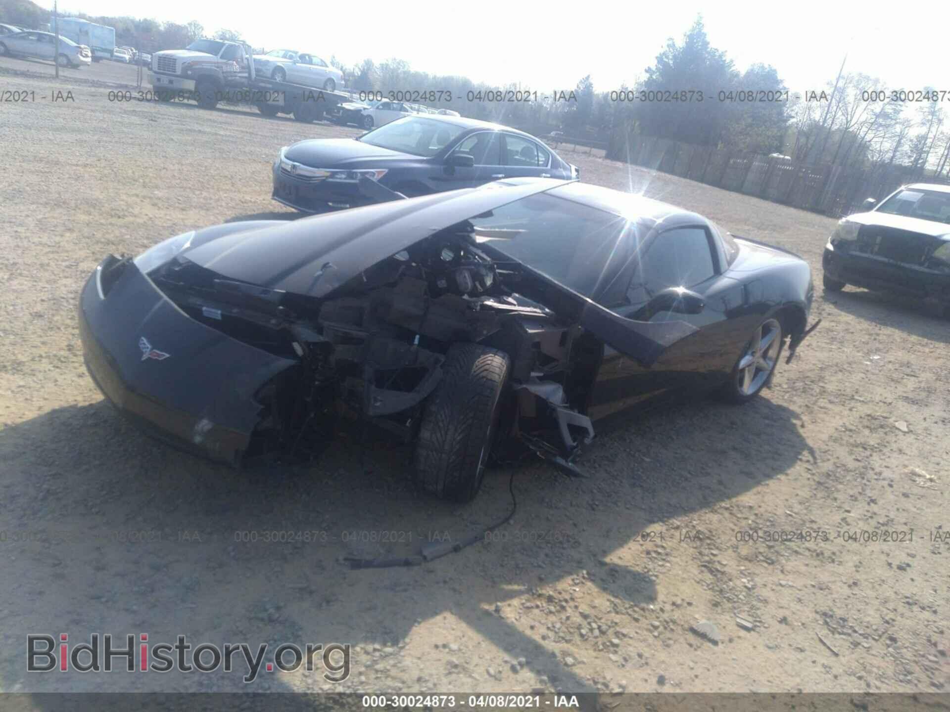 2011 CHEVROLET CORVETTE - VIN: 1G1YA2DW1B5111892 - Фото 2