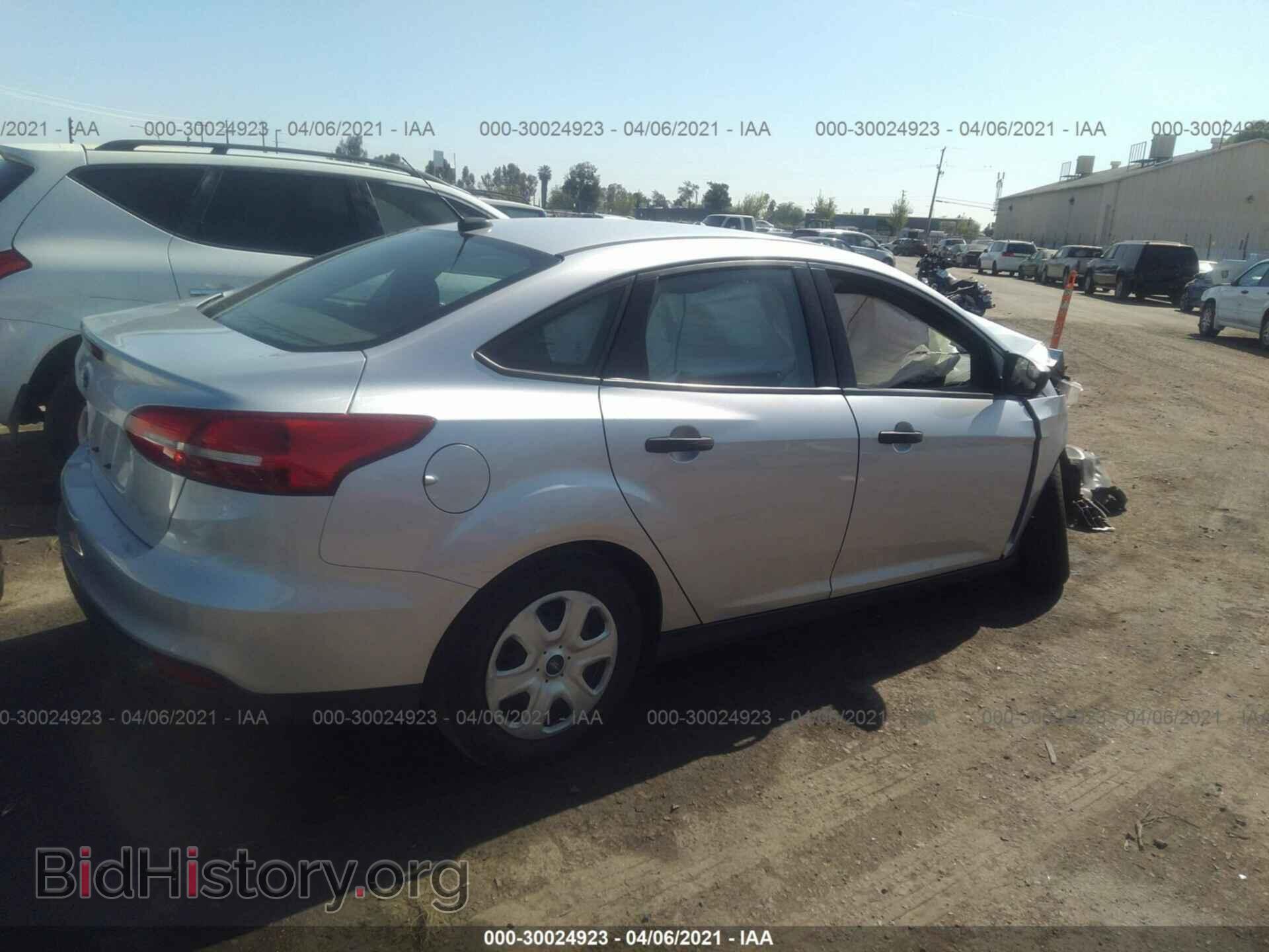2017 FORD FOCUS - VIN: 1FADP3E27HL314902 - Фото 4