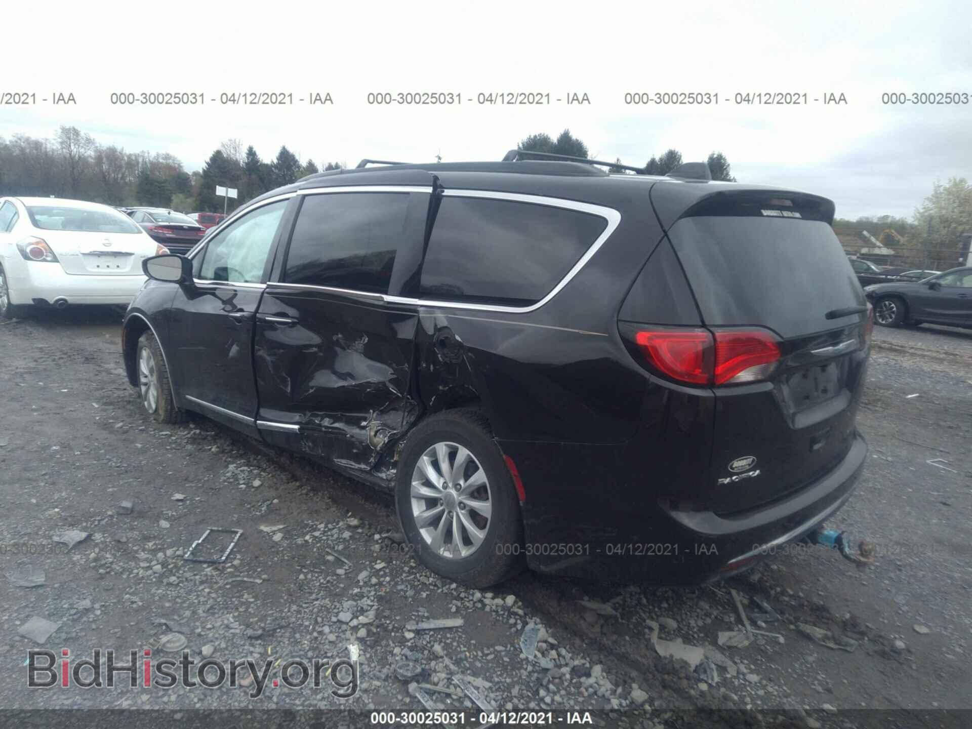 2017 CHRYSLER PACIFICA - VIN: 2C4RC1BGXHR530024 - Фото 3